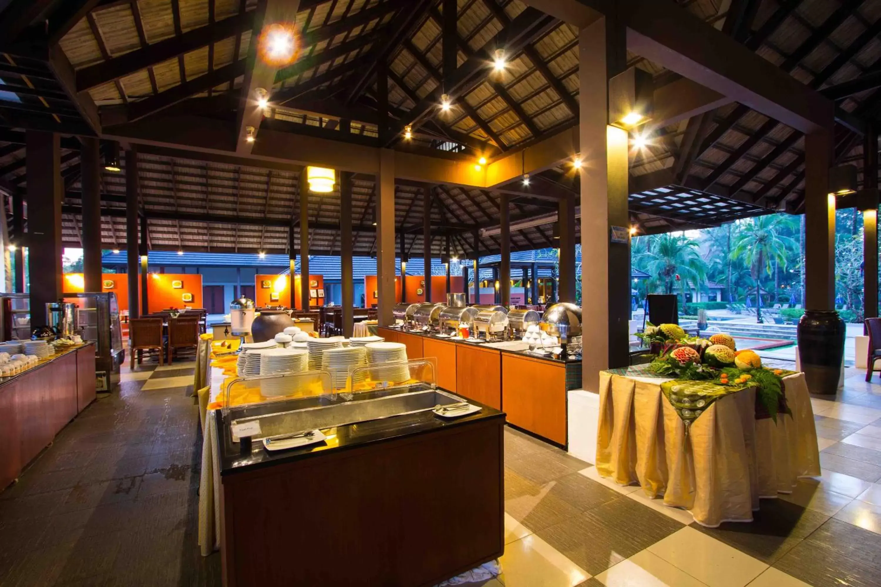 Restaurant/Places to Eat in Palm Galleria Resort-SHA Extra Plus