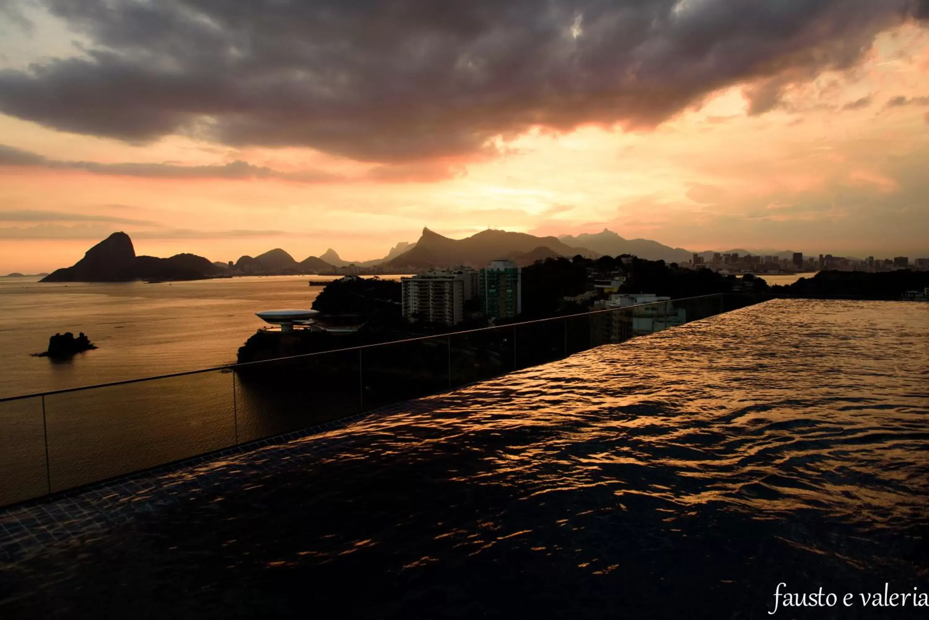 Balcony/Terrace, Sunrise/Sunset in H Niteroi Hotel