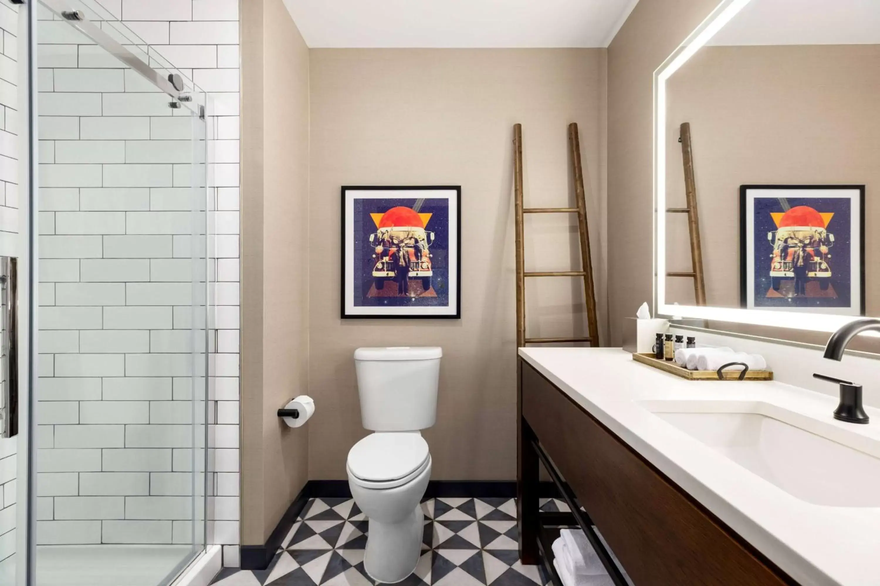 TV and multimedia, Bathroom in Origin Red Rocks, a Wyndham Hotel