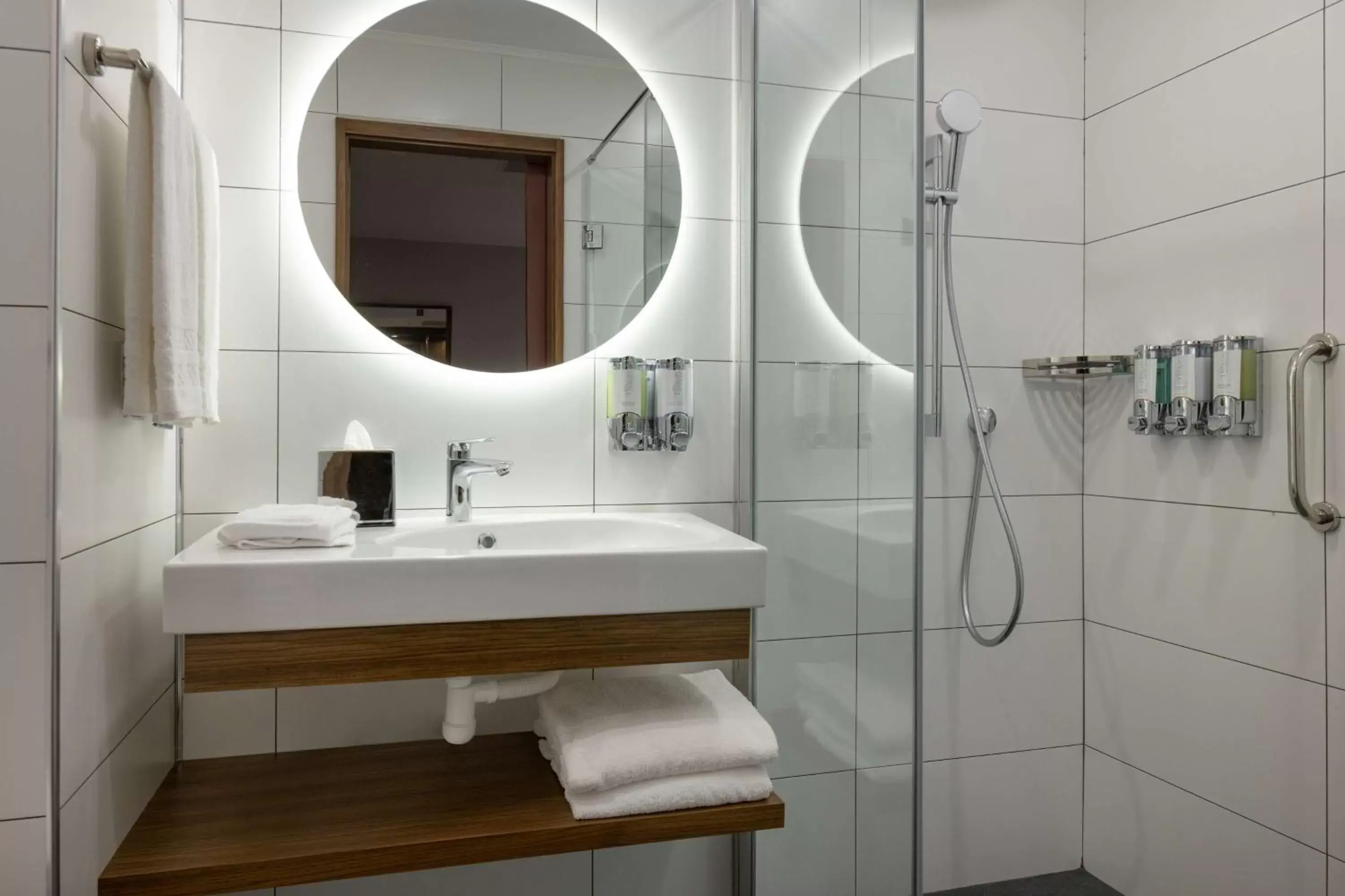 Bathroom in Hampton By Hilton Istanbul Airport, Arnavutkoy
