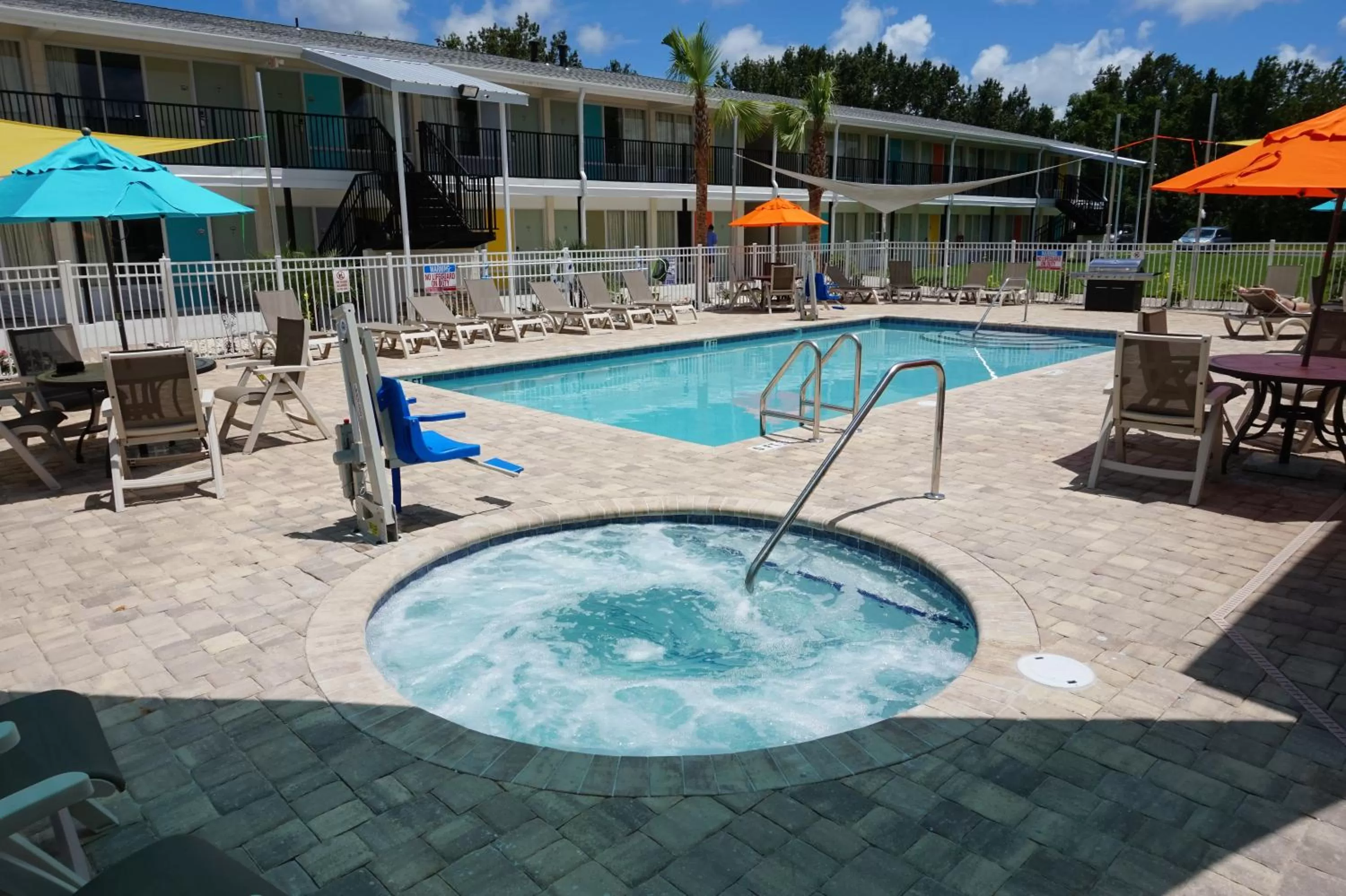Swimming pool in Smart Stay Inn - Saint Augustine