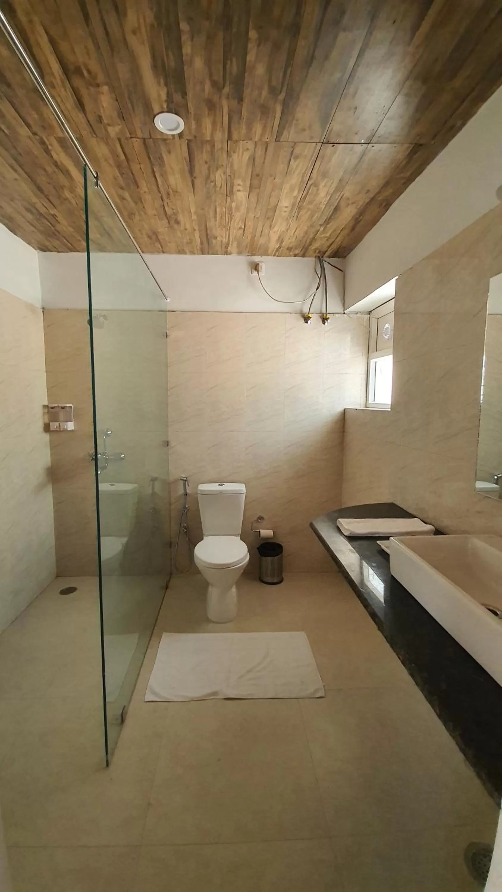 Bathroom in Blue Pine Orchards - Villas