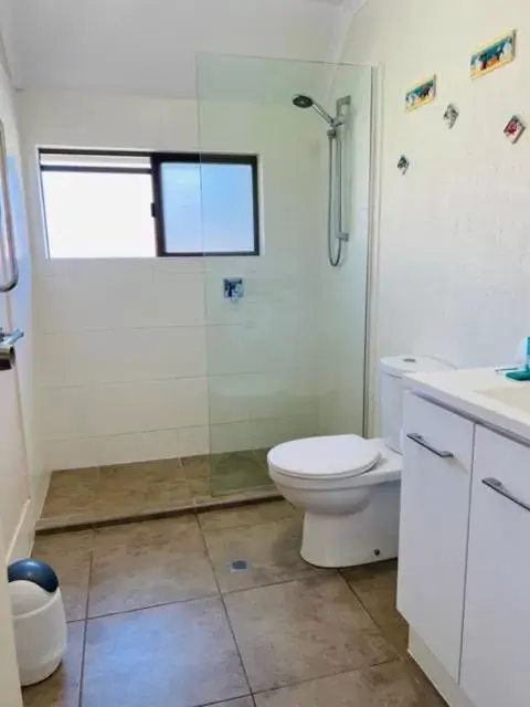 Bathroom in Nautilus Noosa Holiday Resort