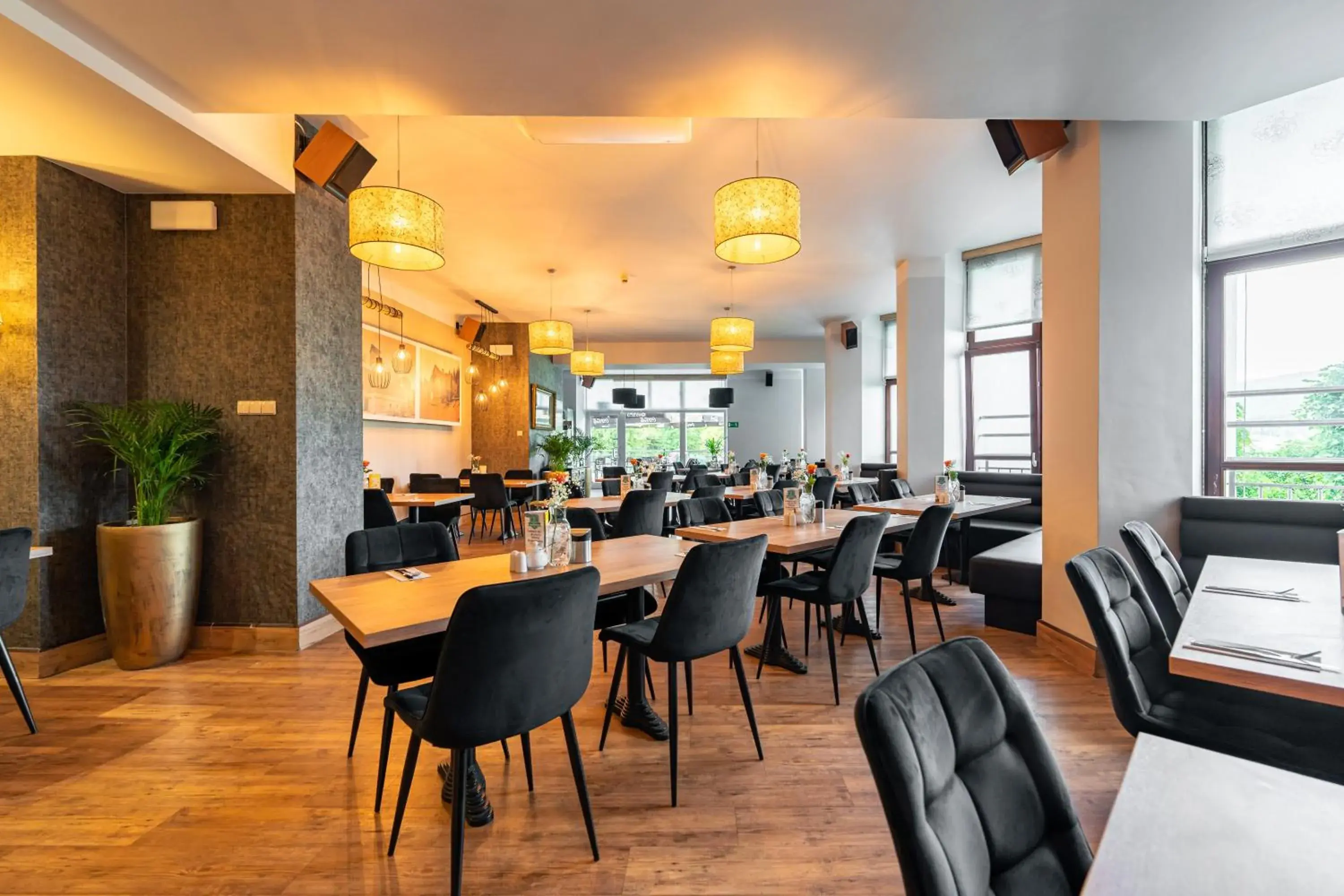 Restaurant/Places to Eat in Hotel Diament Ustron