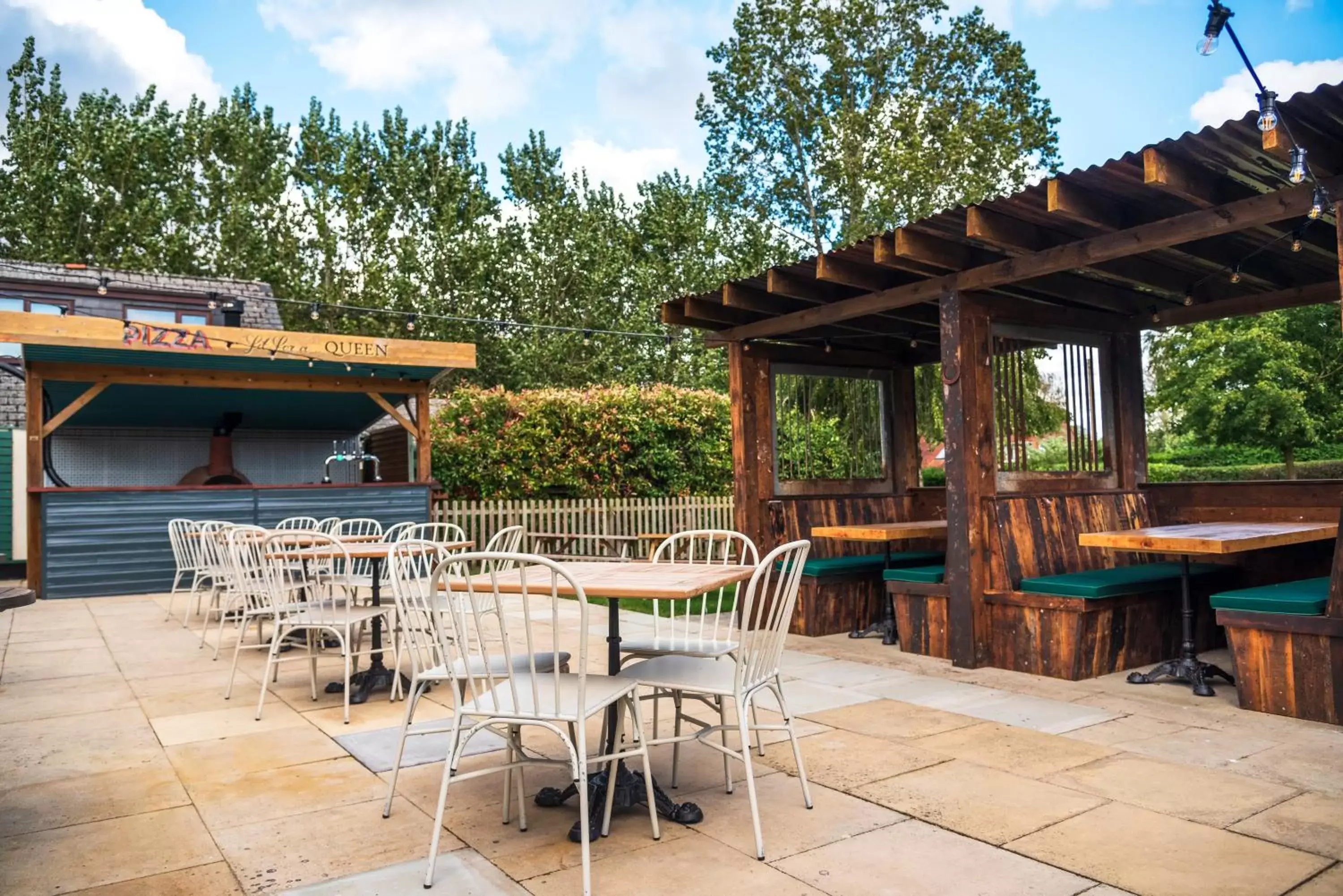 Patio in The Queen's Arms