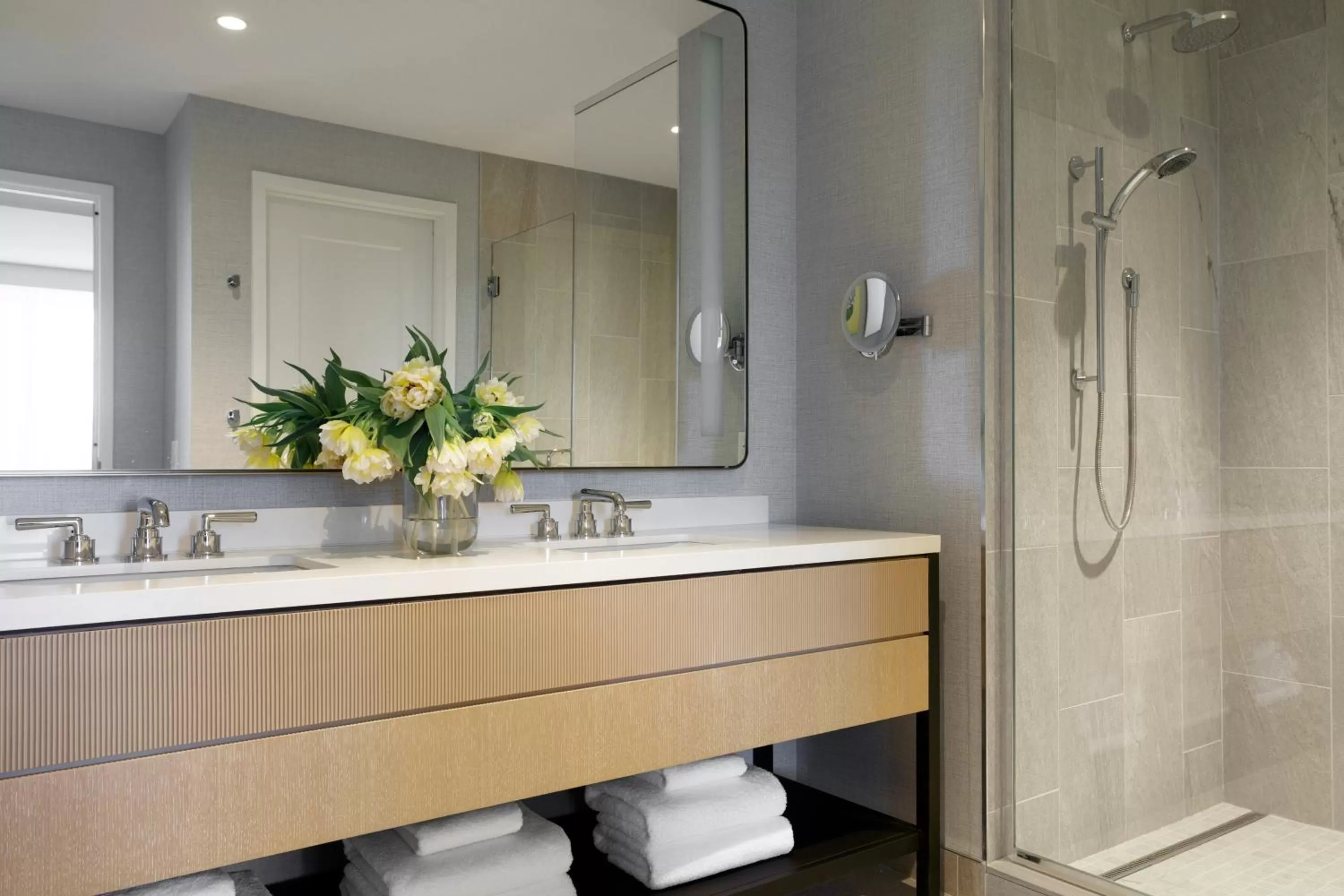 Bathroom in Kimpton - The Forum Hotel by IHG