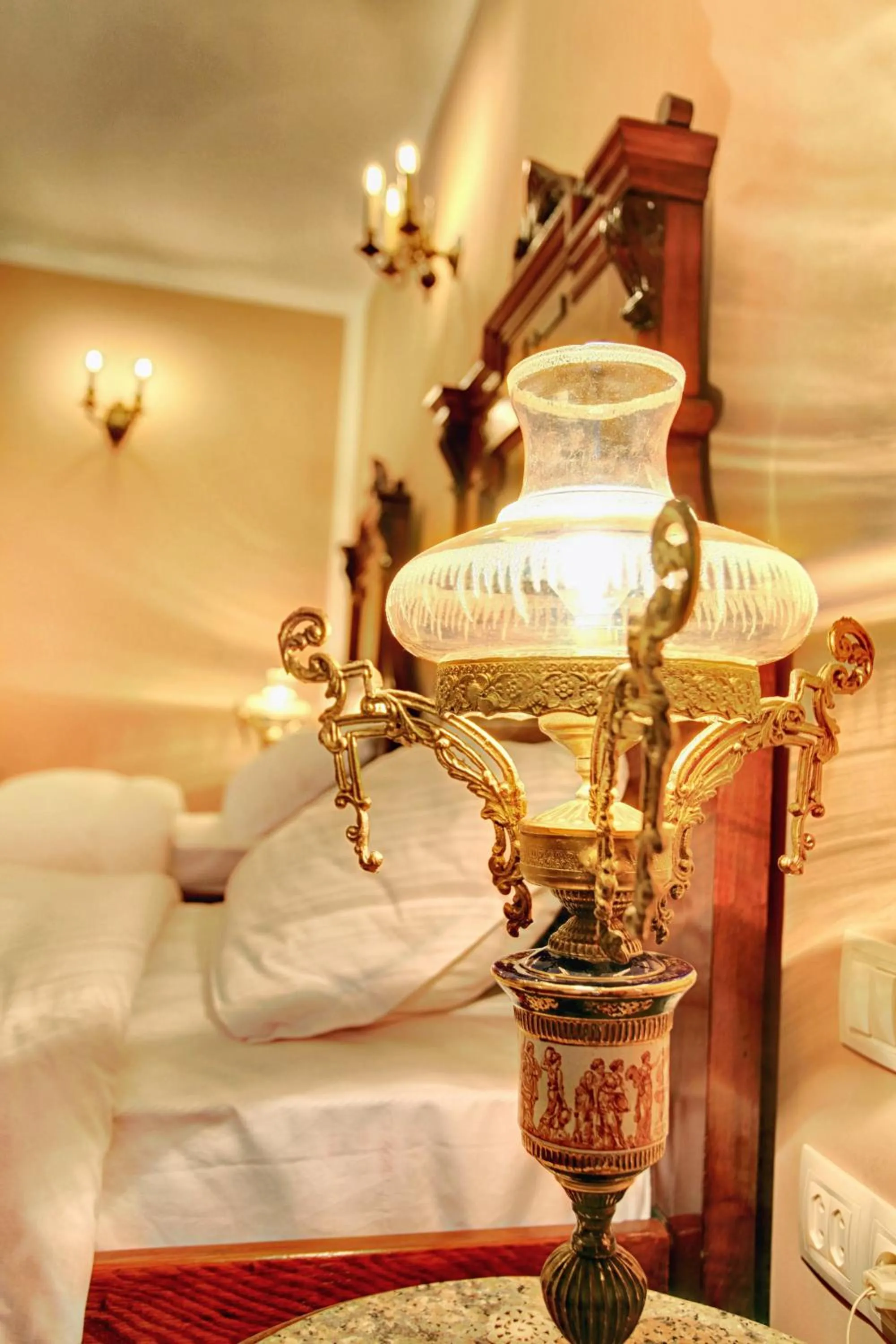 Decorative detail, Bed in Hotel Evmolpia