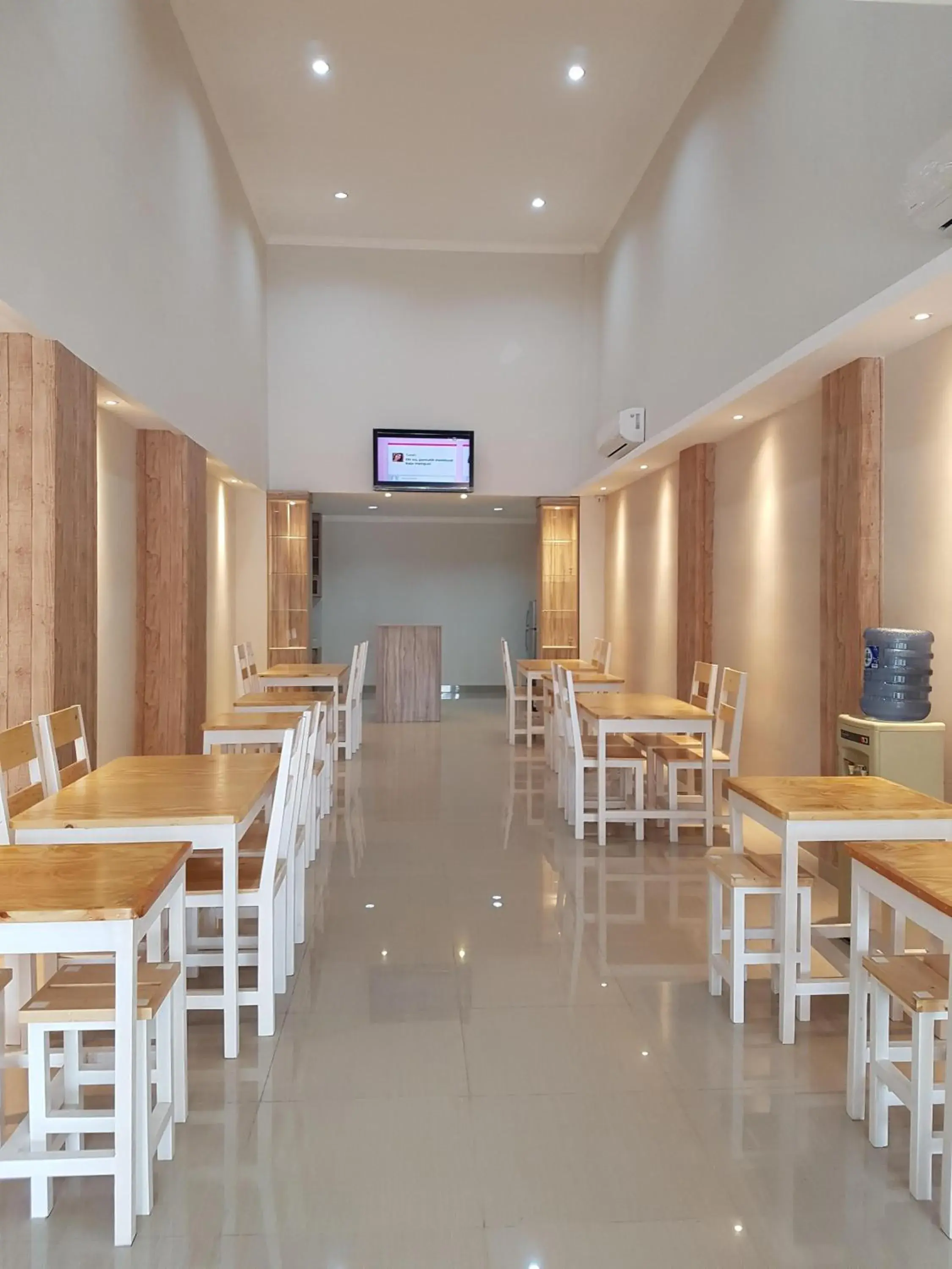 Property building, Restaurant/Places to Eat in Ethan Hotel Jakarta