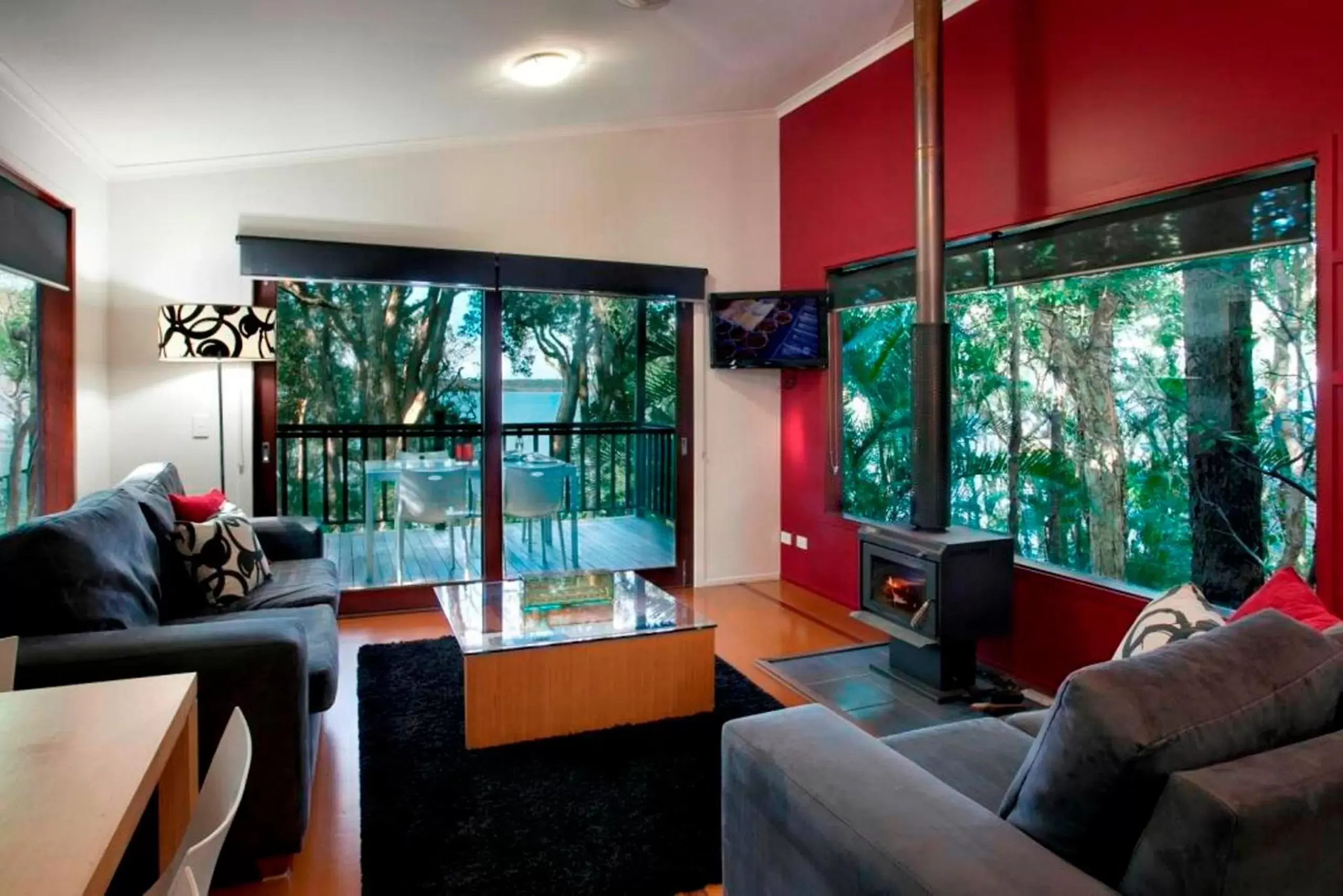 Living room, Seating Area in Eumarella Shores Noosa Lake Retreat