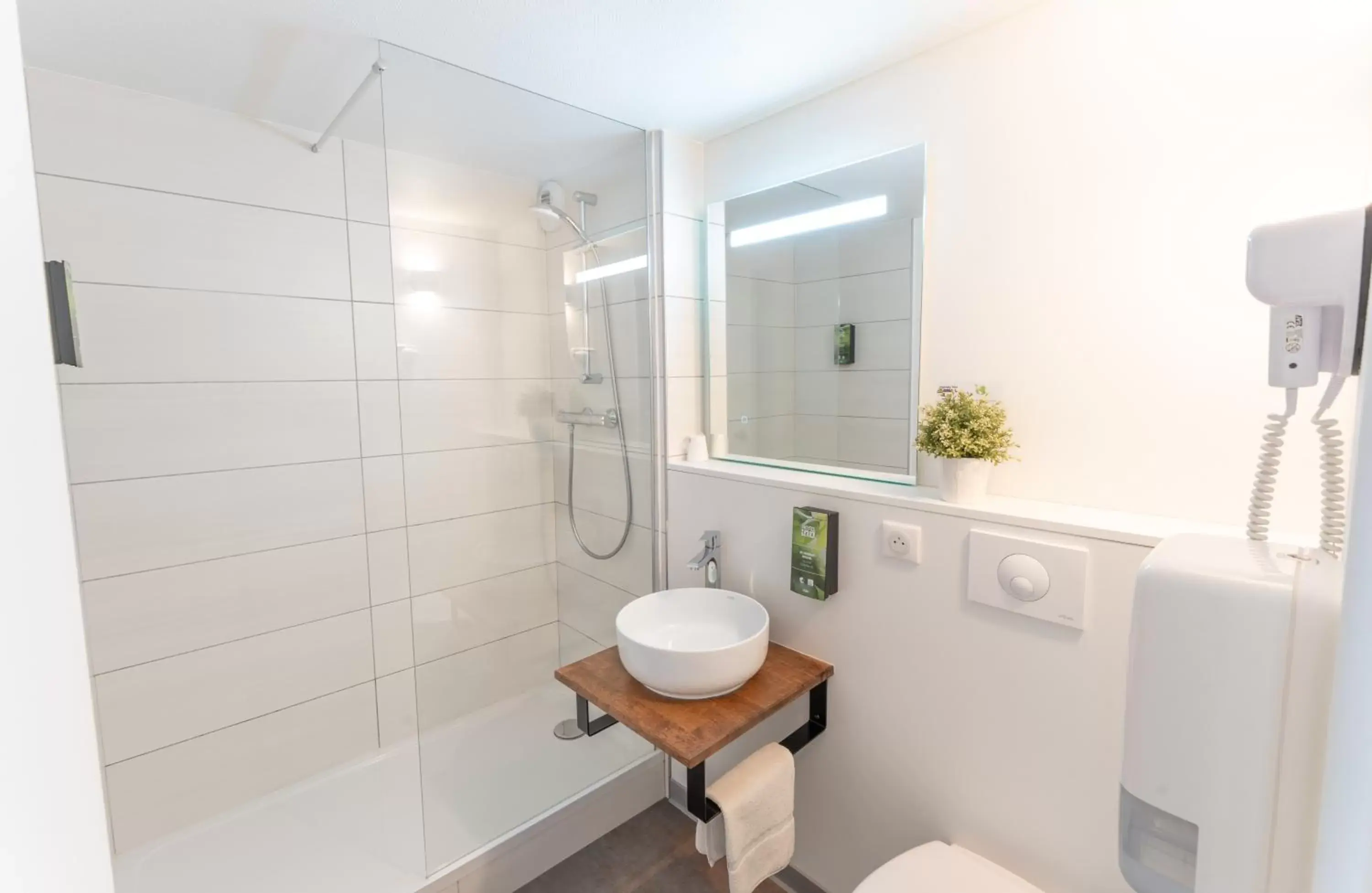 Shower, Bathroom in Hotel Inn Design La Rochelle
