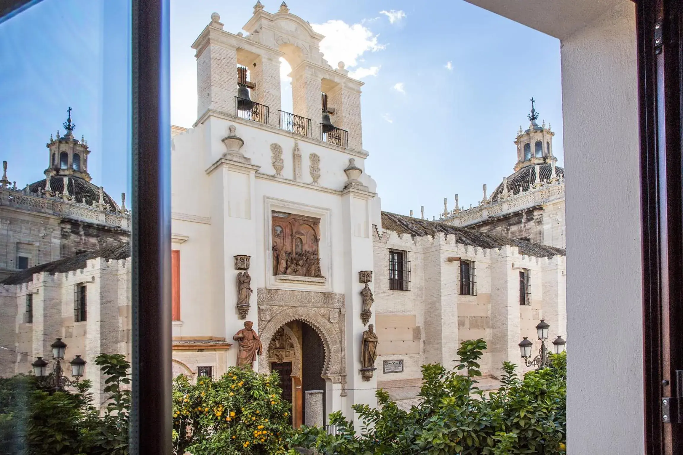 View (from property/room), Property Building in Puerta Catedral Apartments