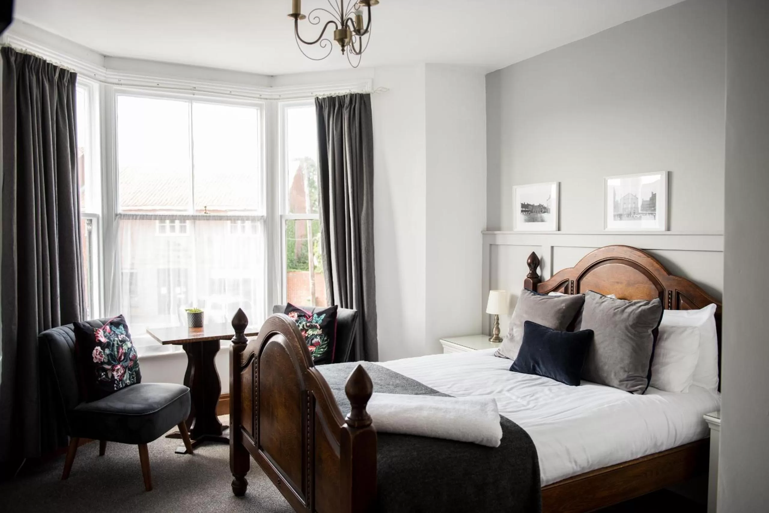 Bedroom, Bed in The George Hotel