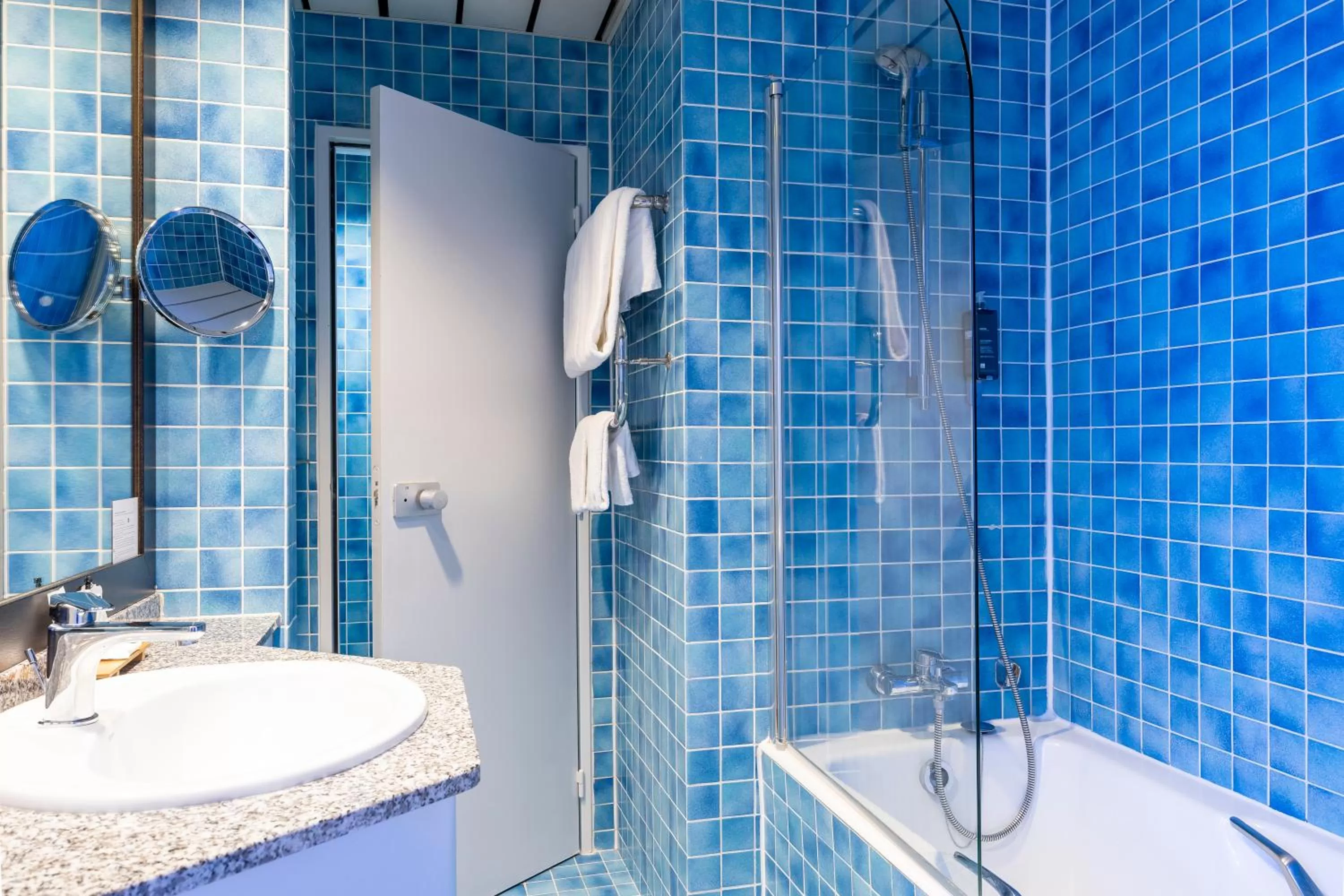 Bathroom in a&o Brussel Centrum