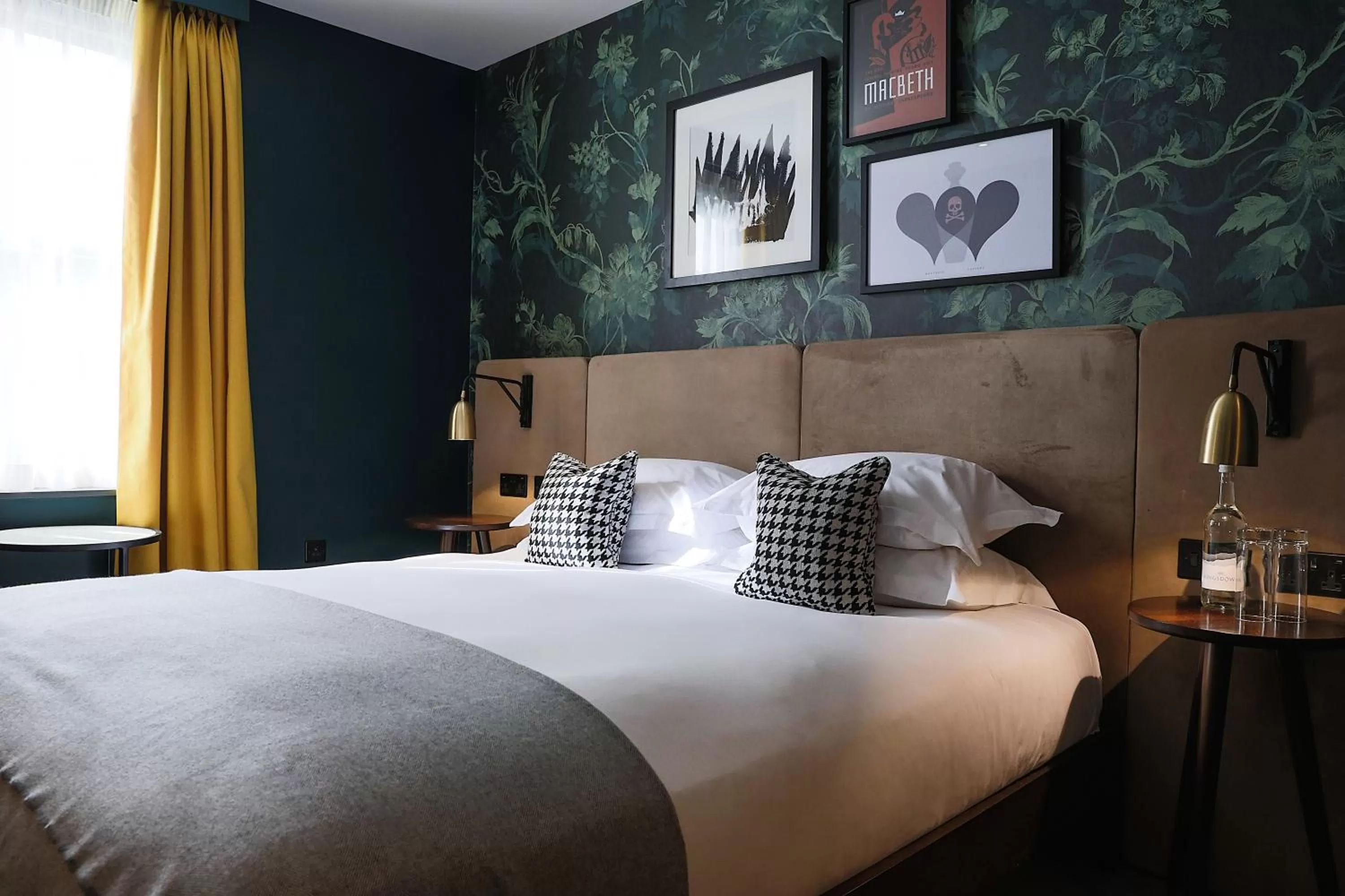 Bedroom, Bed in Hotel Du Vin Stratford