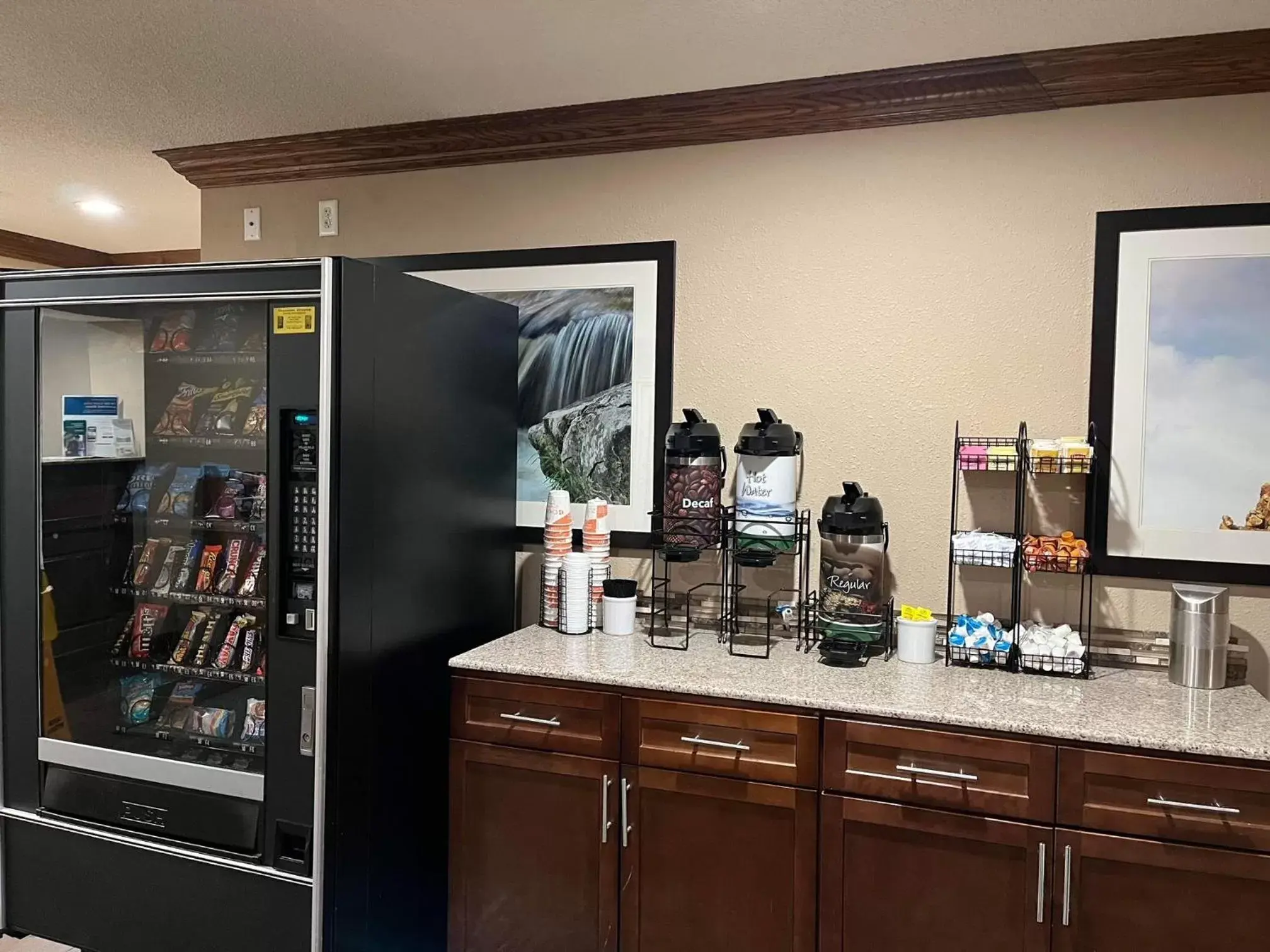 Coffee/tea facilities in Quality Inn & Suites Bradford