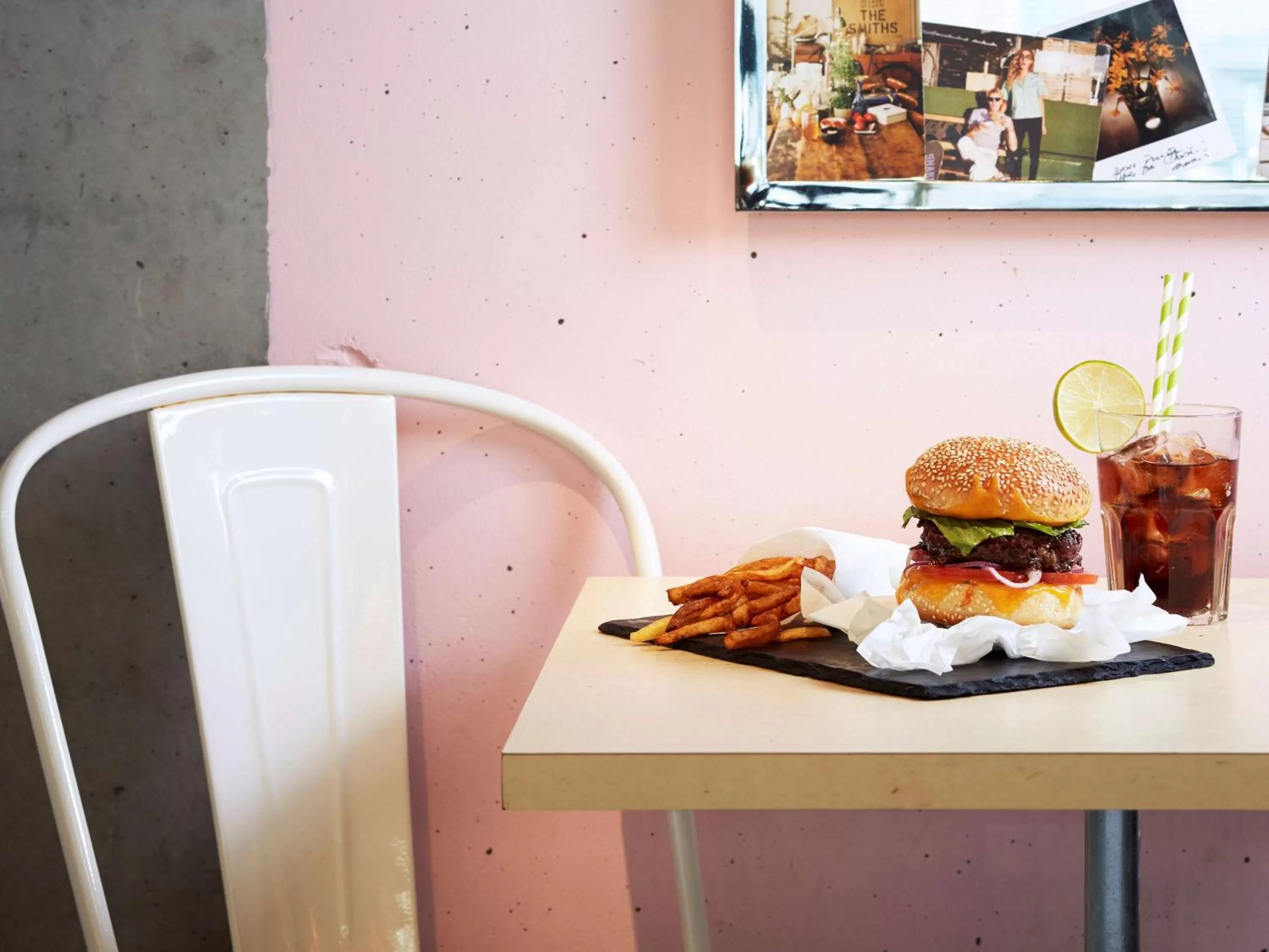 Restaurant/places to eat in Mama Shelter Lyon