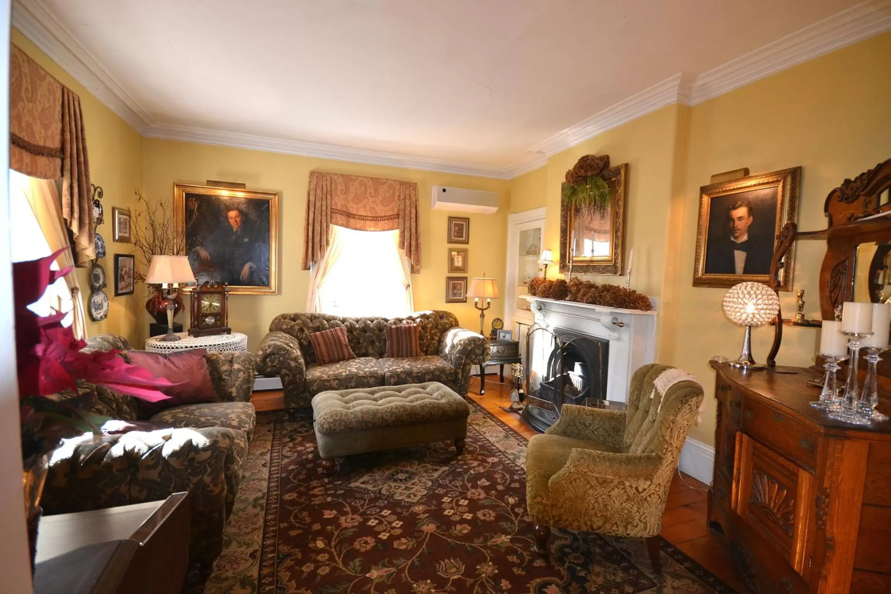 Seating Area in Briarwood Bed & Breakfast