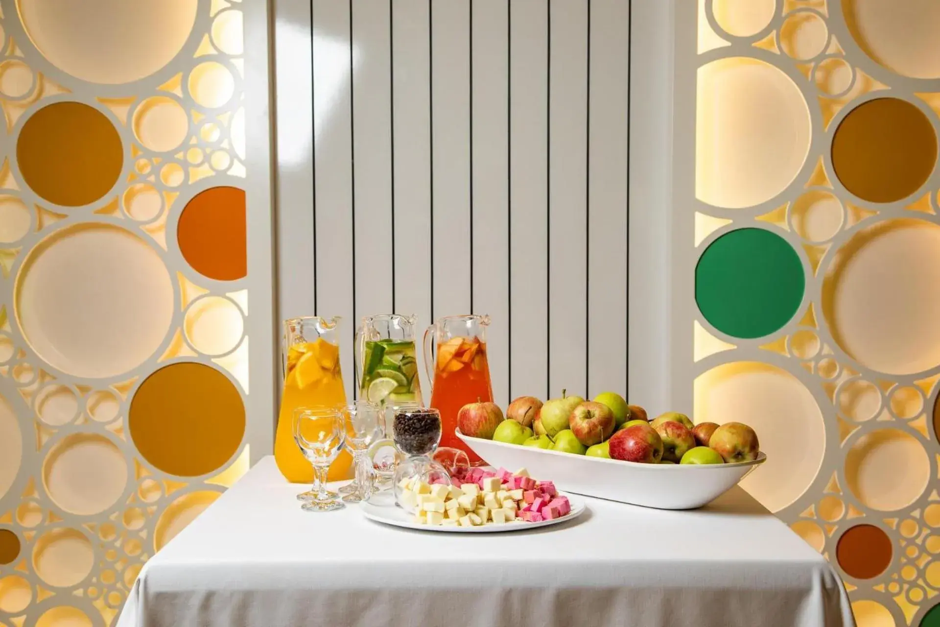 Facade/entrance in Mirabell Hotel Facade/entrance in Mirabell Hotel