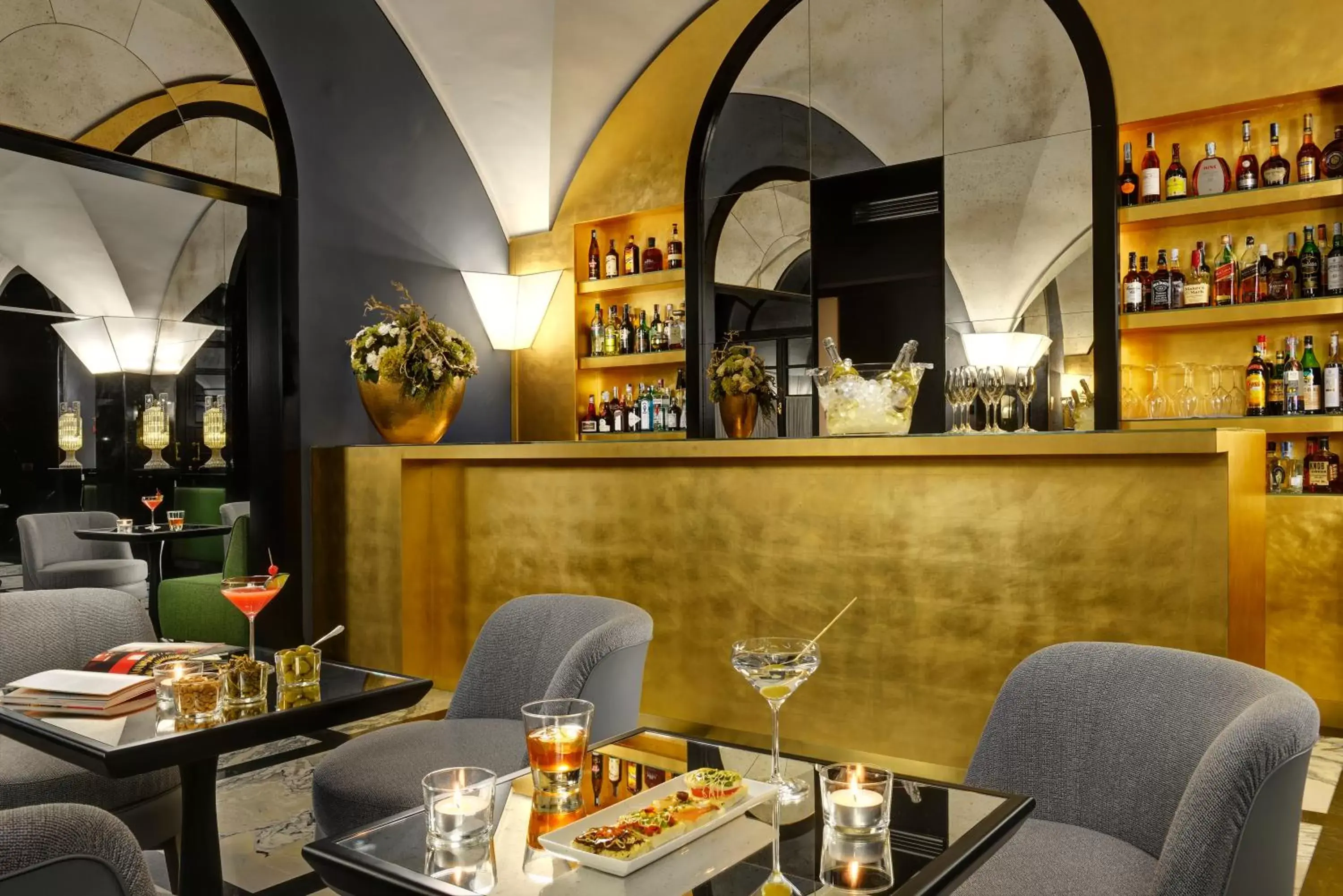 Drinks, Restaurant/Places to Eat in Hotel Balestri - WTB Hotels