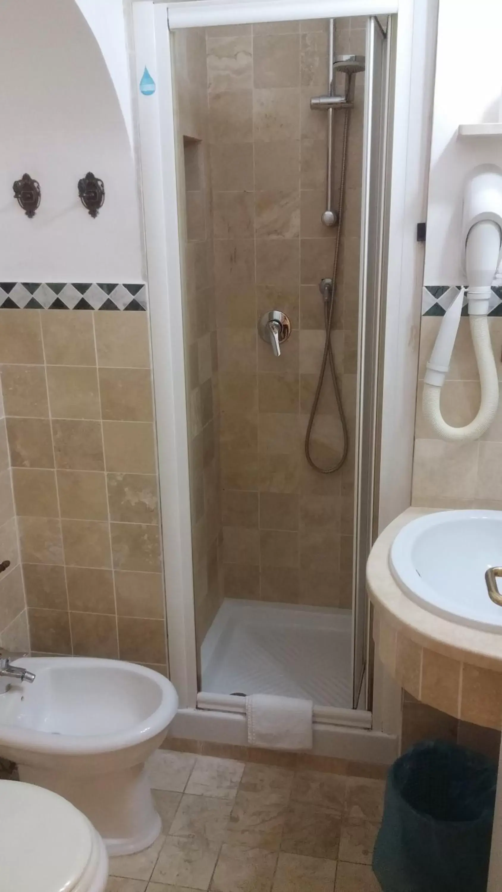 Shower, Bathroom in Hotel Prati