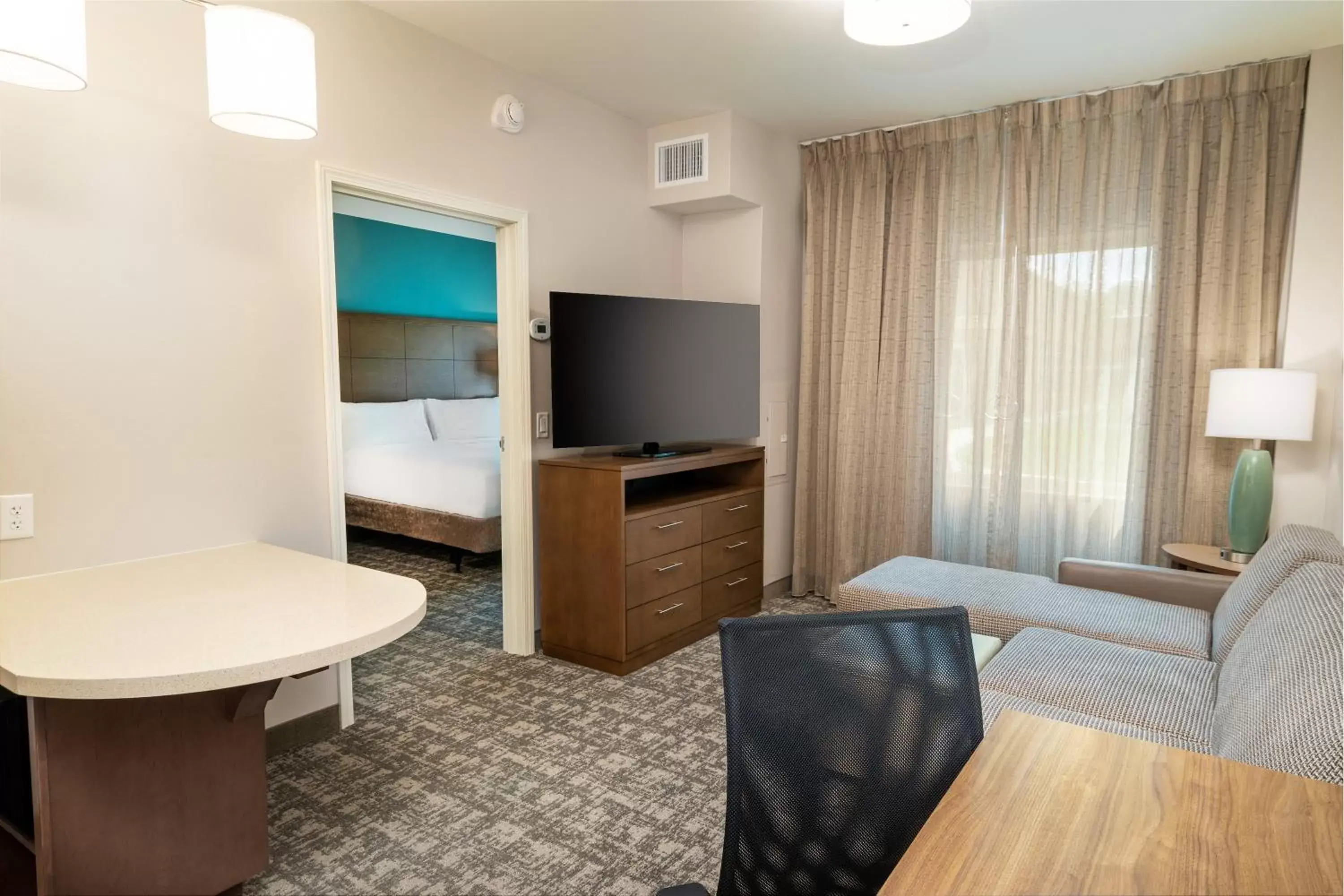 Photo of the whole room, TV/Entertainment Center in Staybridge Suites - Nashville - Franklin, an IHG Hotel
