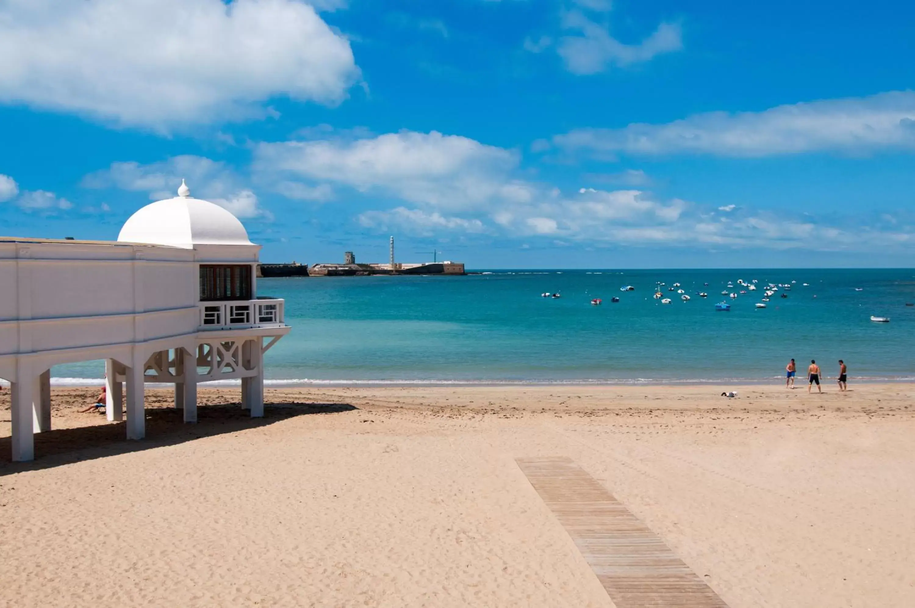 Area and facilities, Beach in Occidental Cádiz