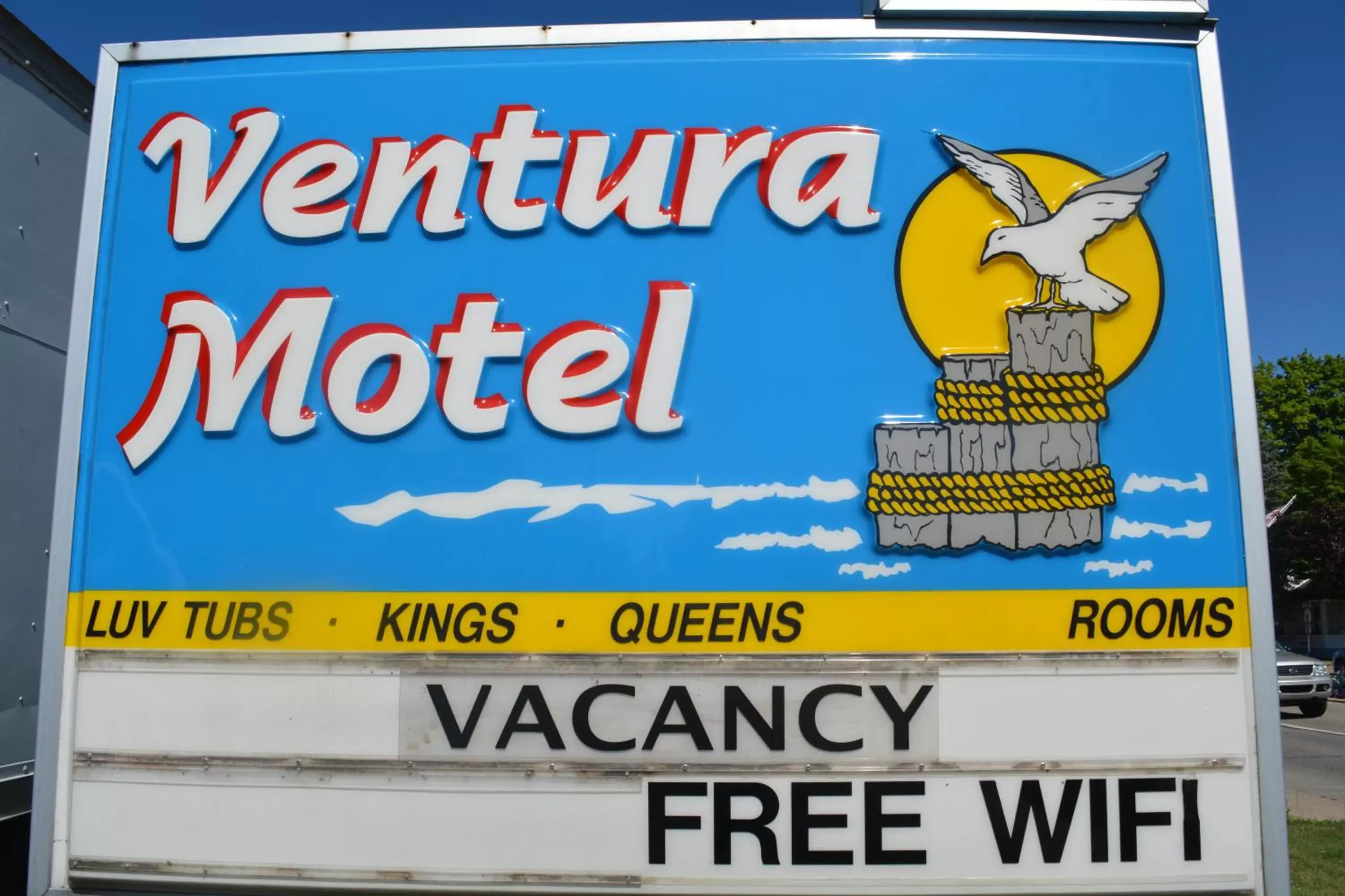 Facade/entrance, Logo/Certificate/Sign/Award in Ventura Motel