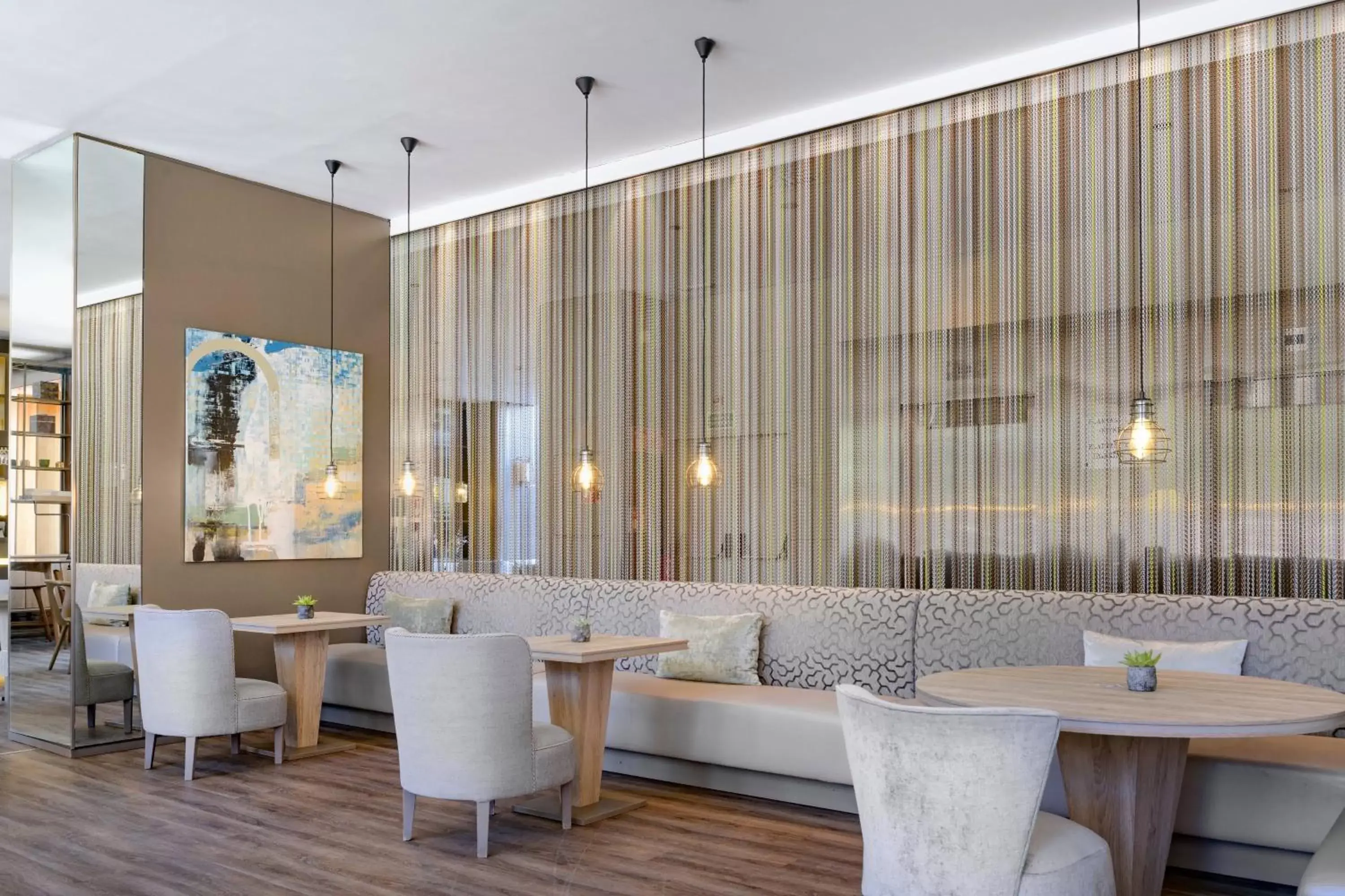 Lounge or bar, Restaurant/Places to Eat in AC Hotel Valencia by Marriott
