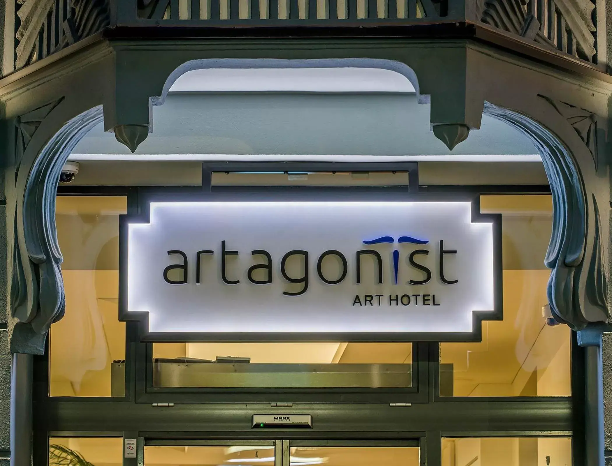 Property logo or sign in Artagonist Art Hotel