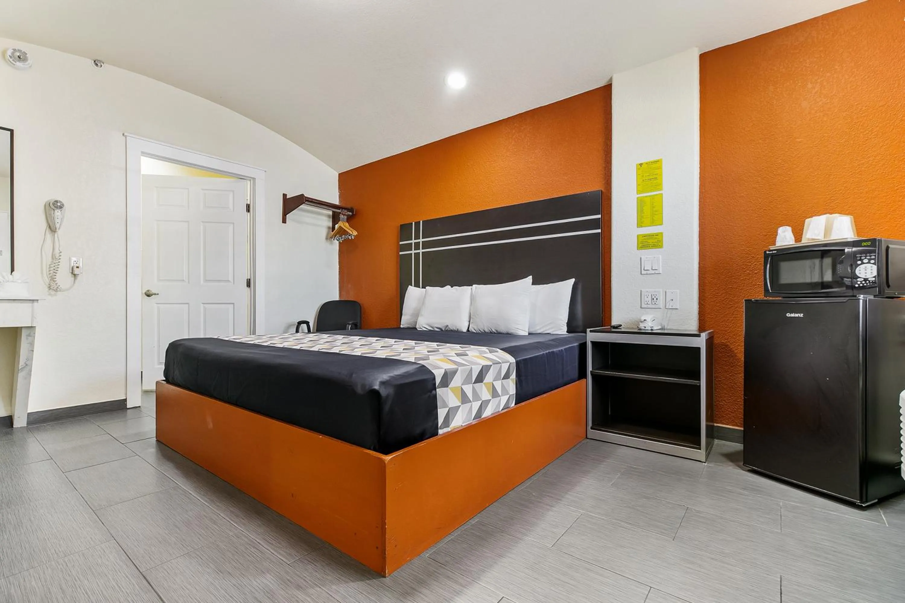 Bed in Lighthouse Inn