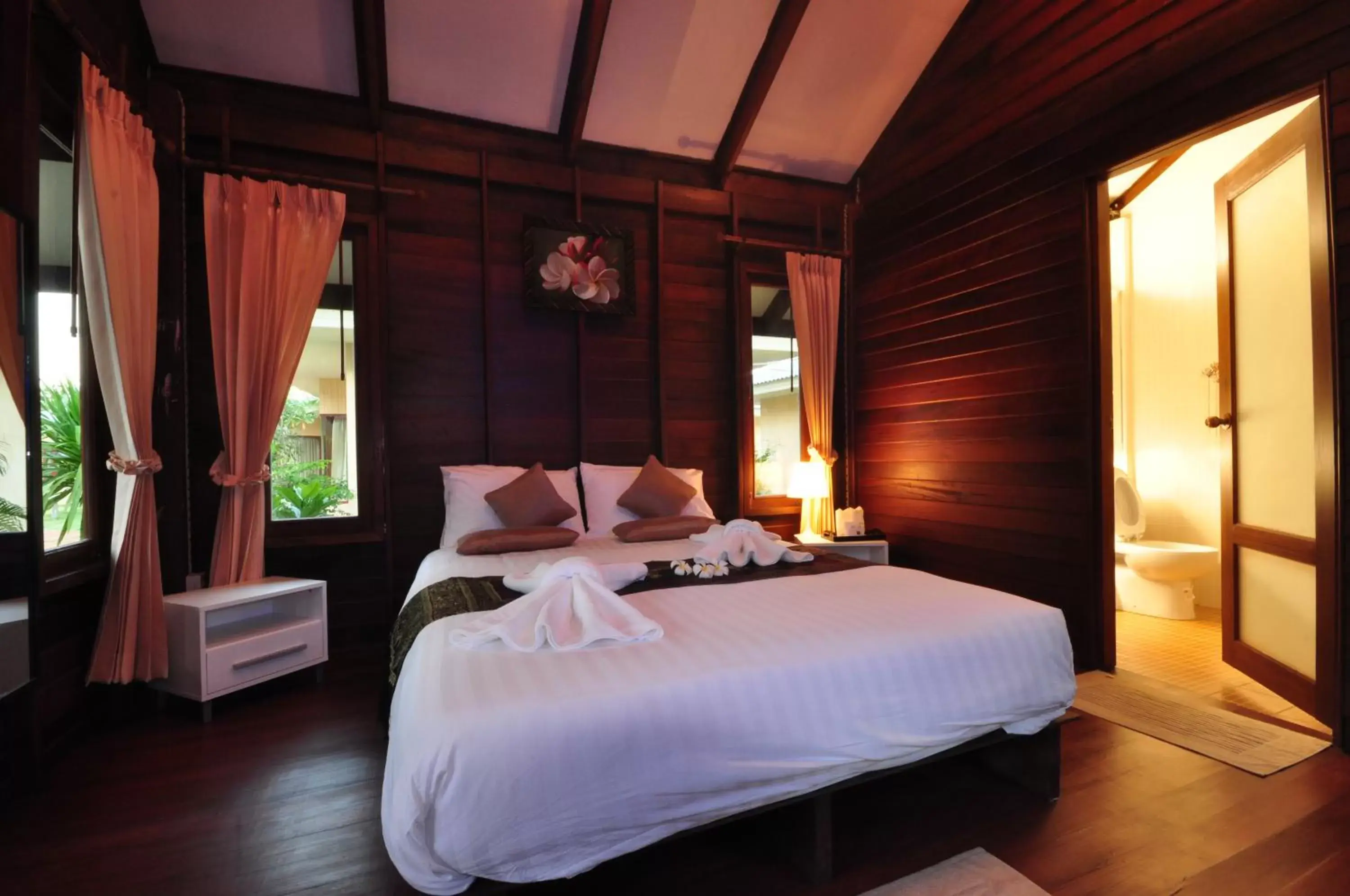Photo of the whole room, Bed in Panlaan Boutique Resort