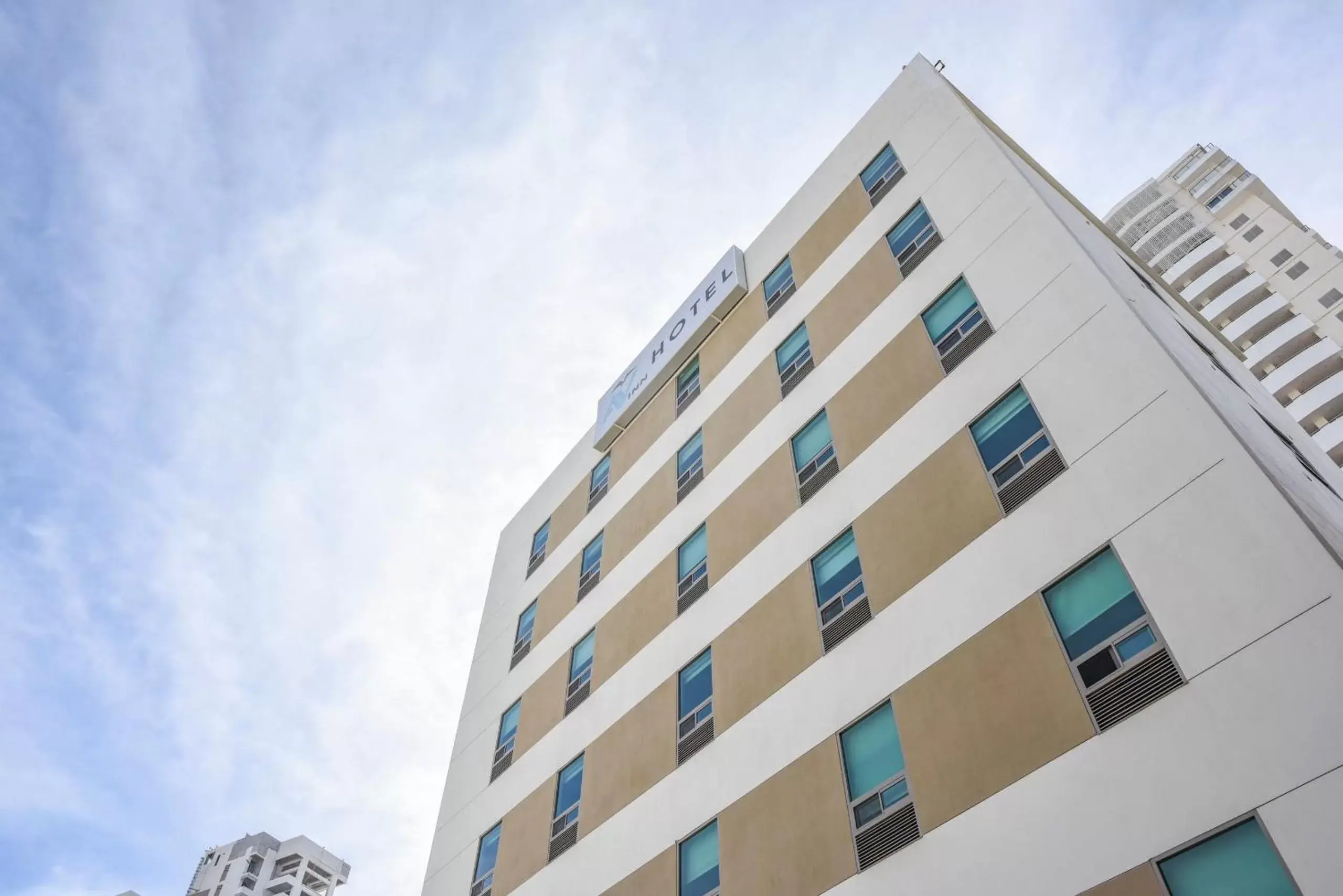 Facade/entrance, Property Building in Hotel Ave Inn