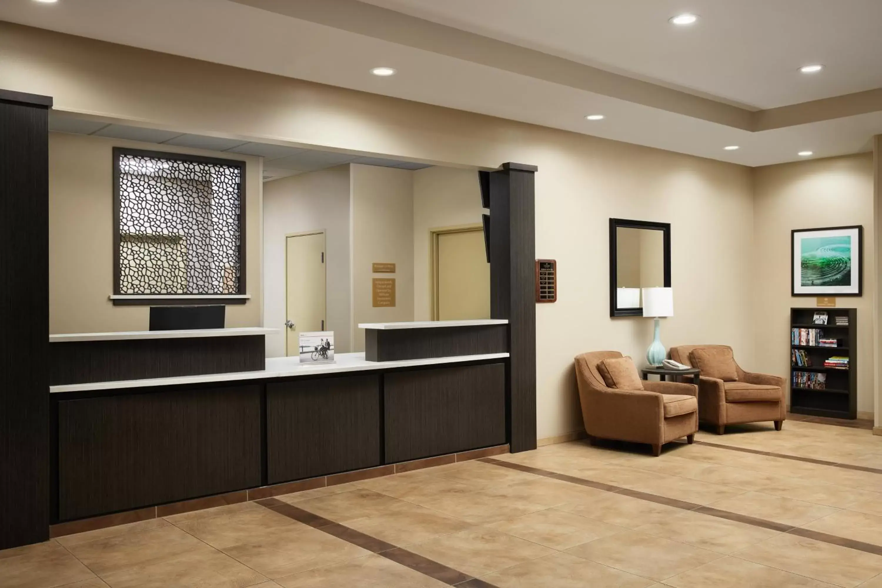 Lobby or reception, Lobby/Reception in Candlewood Suites Valdosta Mall, an IHG Hotel