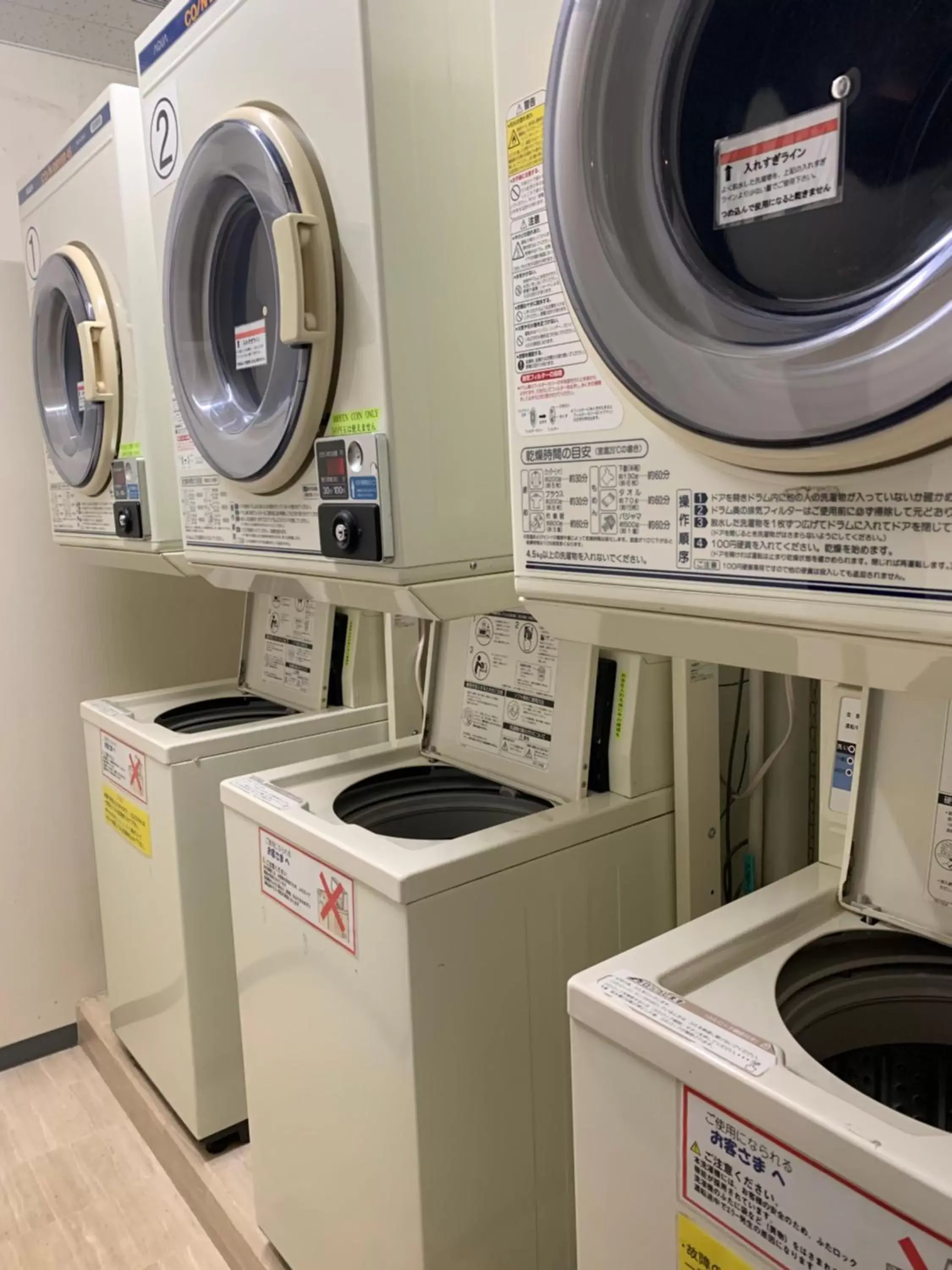 Lobby or reception, Kitchen/Kitchenette in Smile Hotel Nagoya Sakae