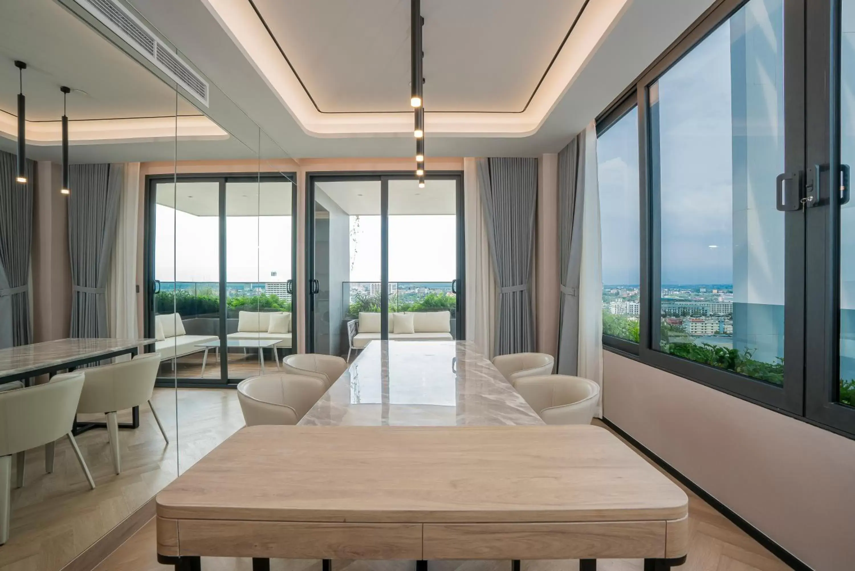 Dining area in Arbour Hotel and Residence