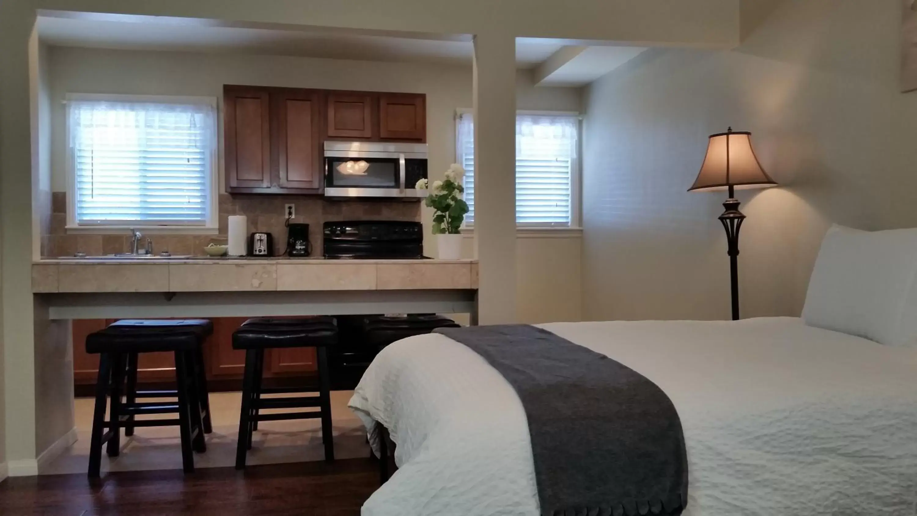 Two-Bedroom Suite in El Rancho Motel
