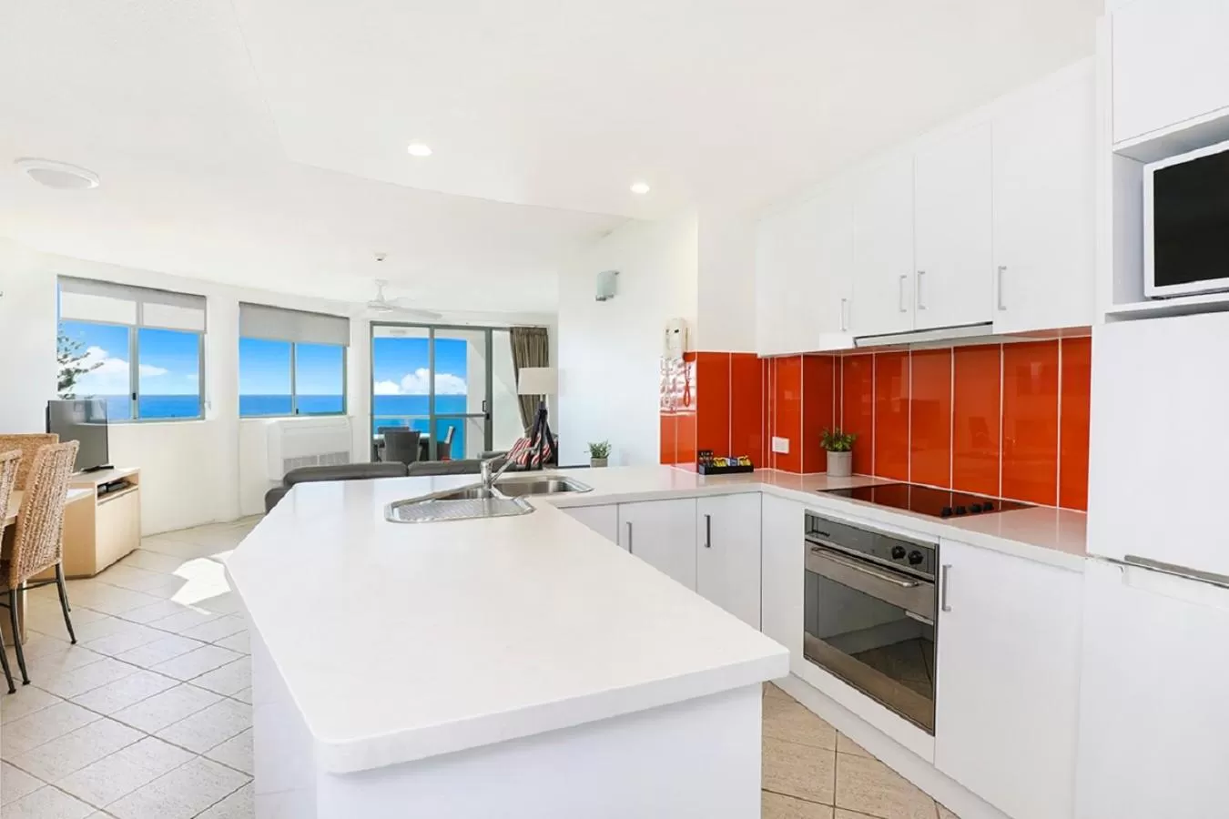 Kitchen or kitchenette in Malibu Apartments