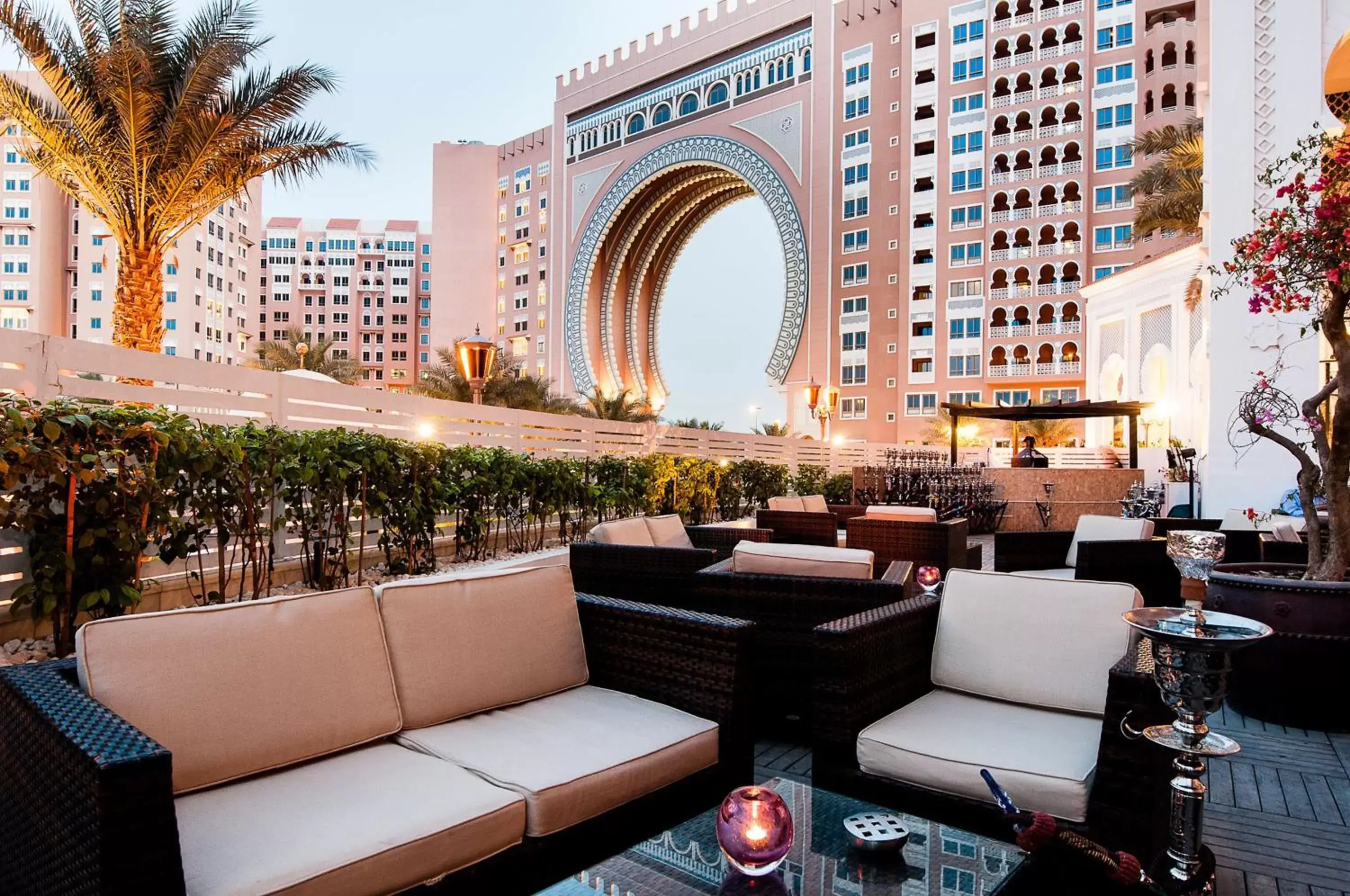 Lounge or bar in Oaks Ibn Battuta Gate Dubai