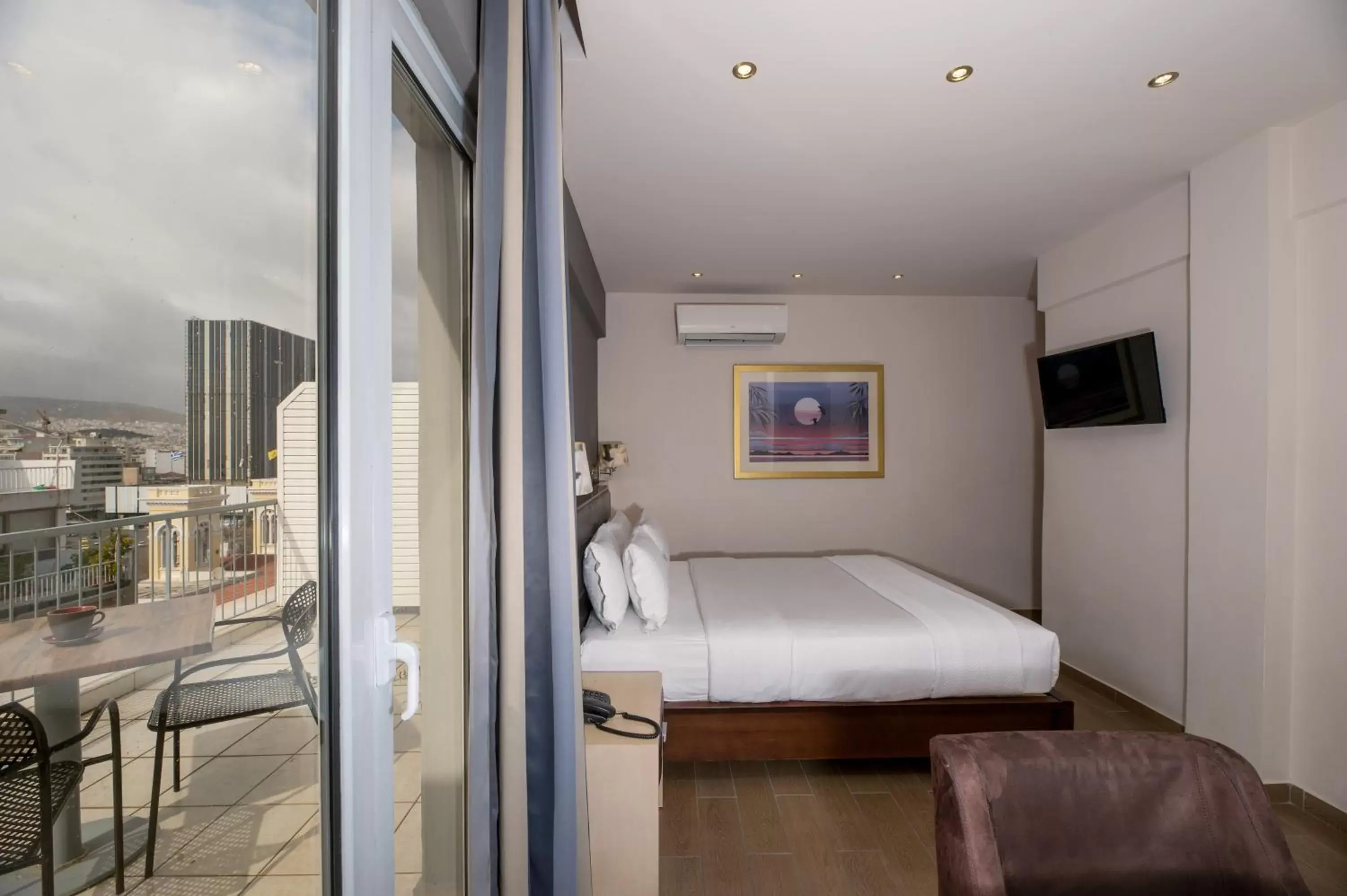 Bed in Piraeus City Hotel