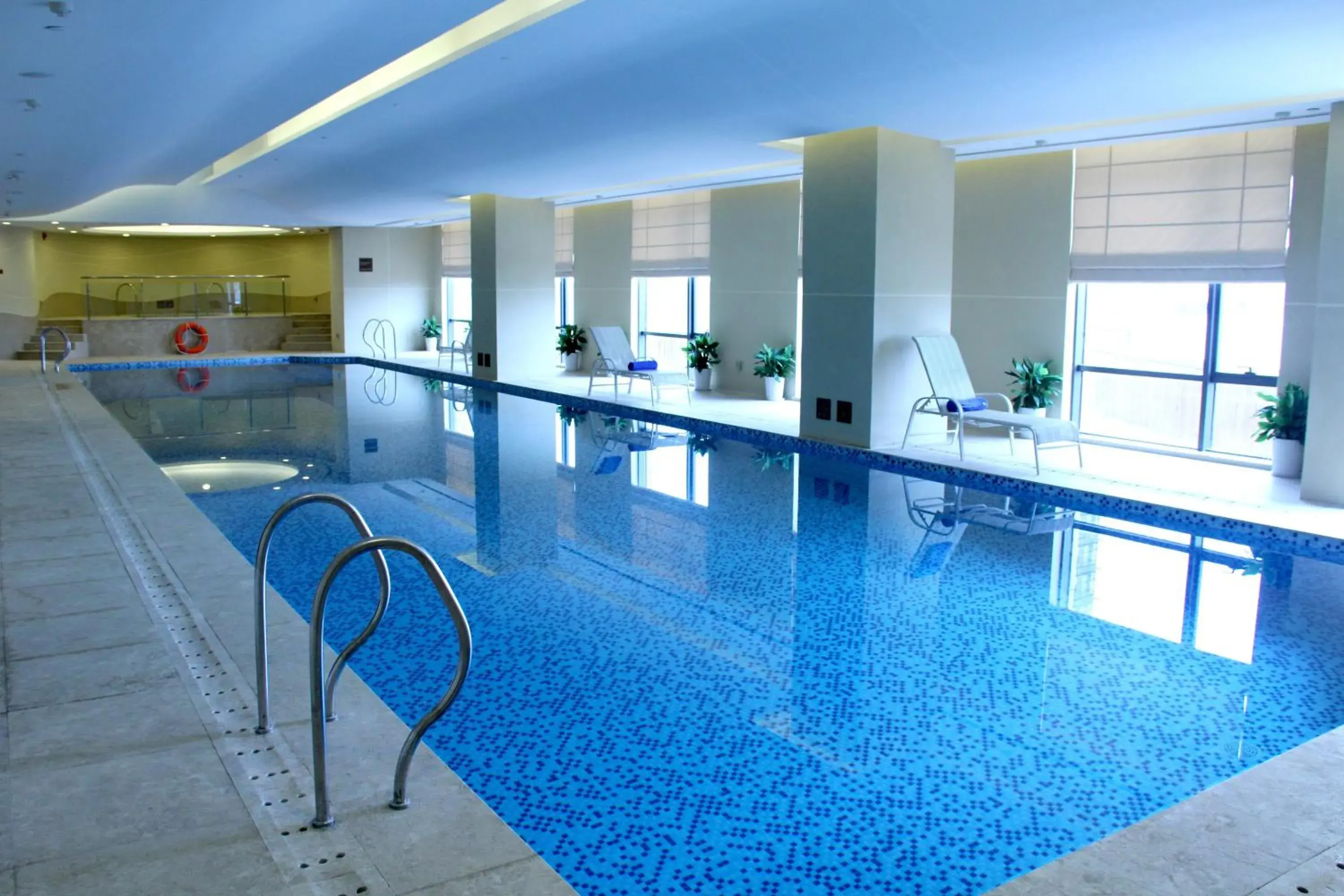 Swimming Pool in Holiday Inn Taicang City Centre, an IHG Hotel