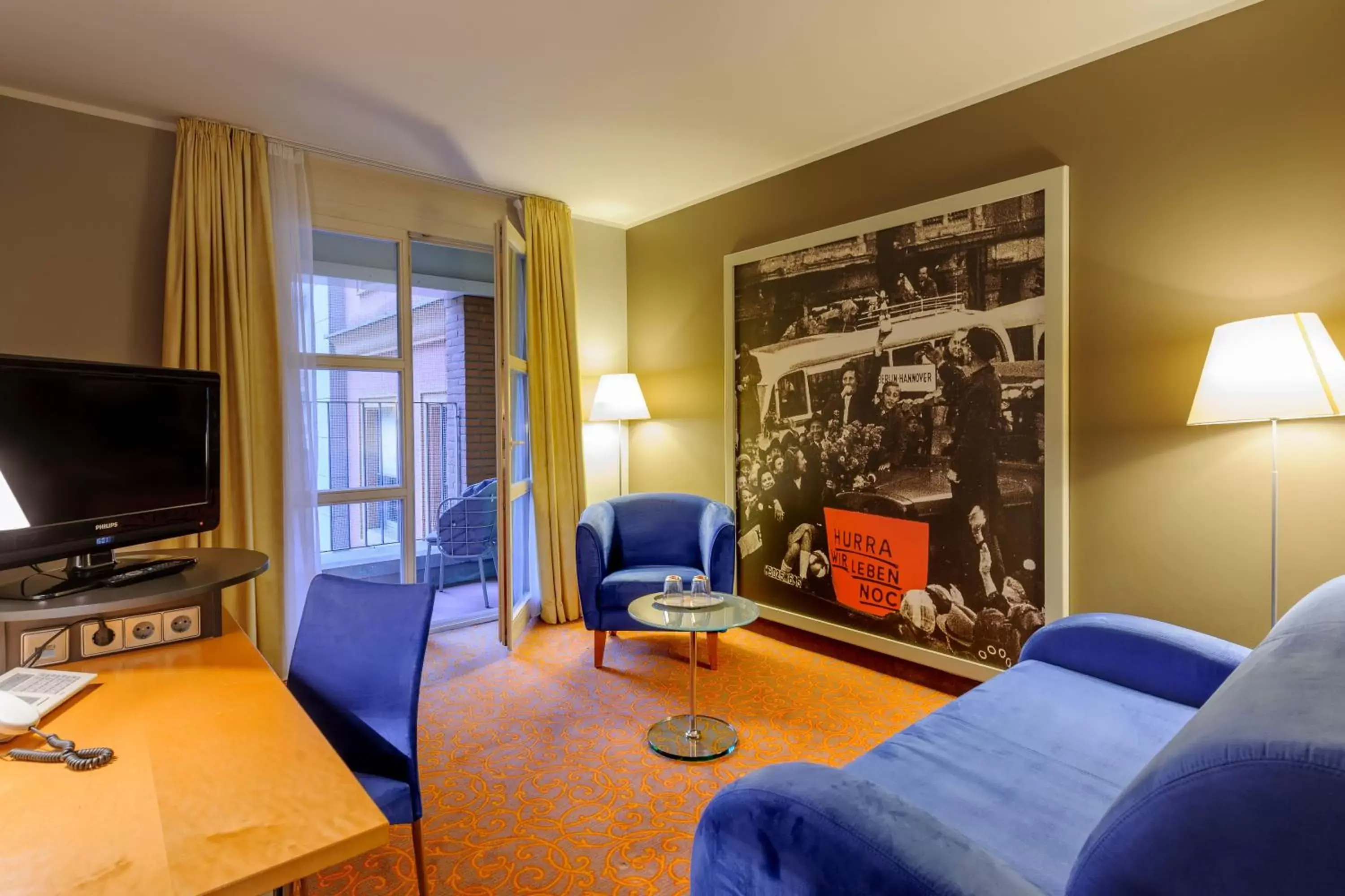 Balcony/Terrace, Seating Area in Mercure Hotel & Residenz Berlin Checkpoint Charlie