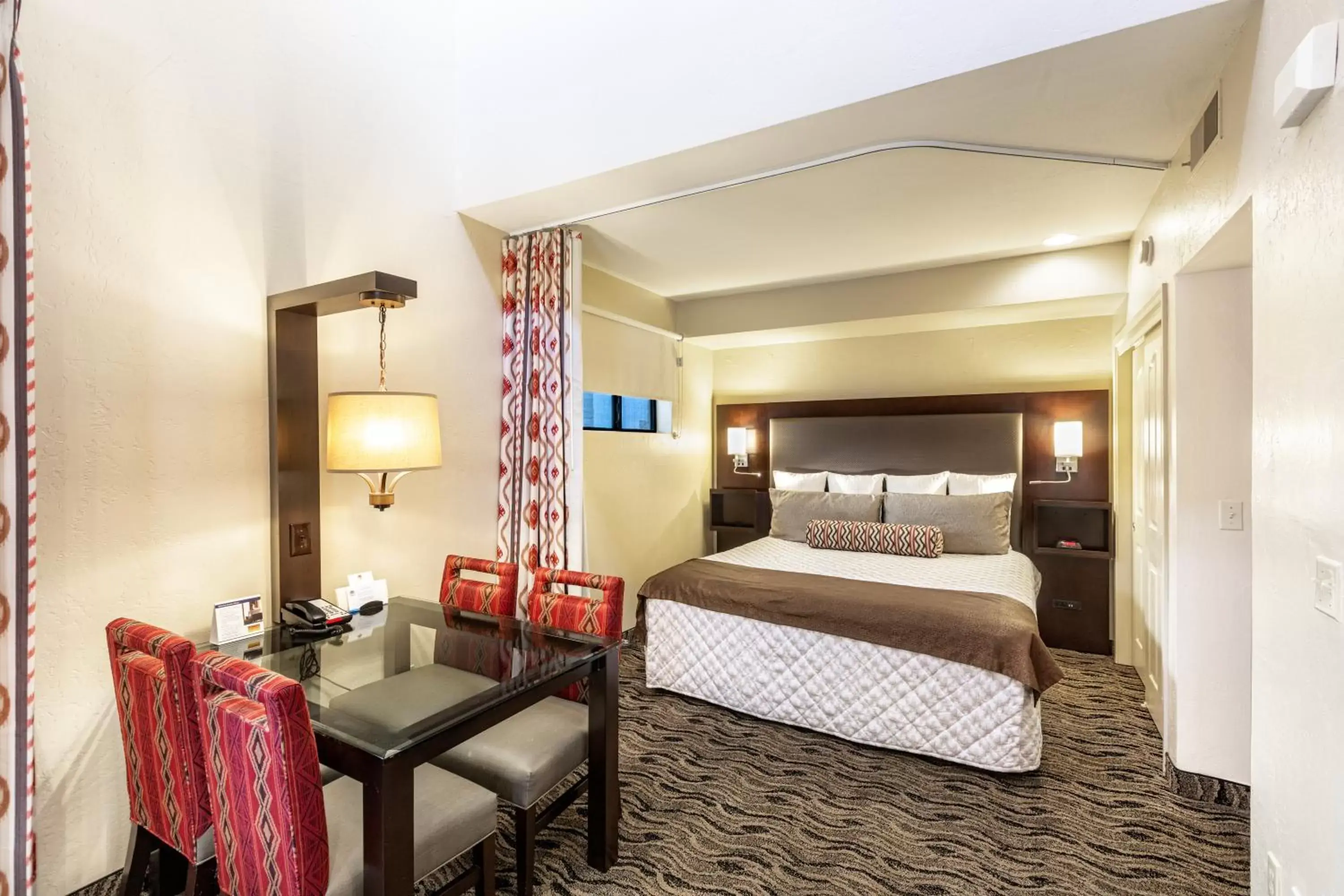 Bed in Scottsdale Camelback Resort Bed in Scottsdale Camelback Resort