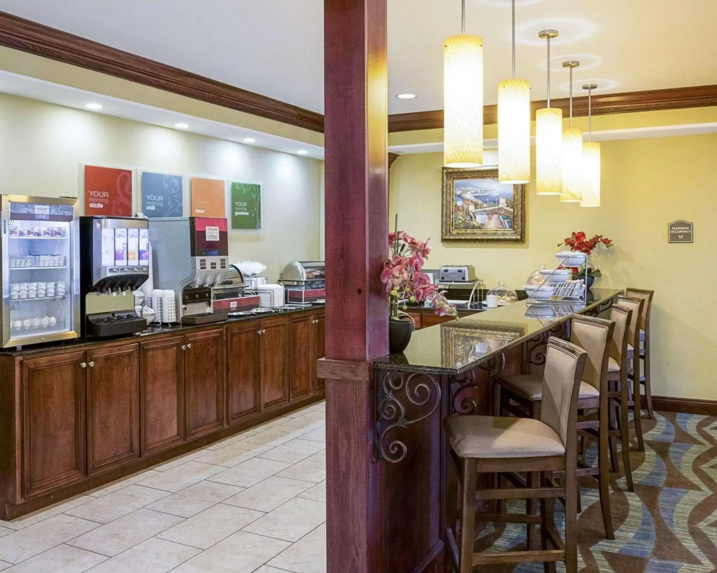 Restaurant/Places to Eat in Comfort Suites Harvey - New Orleans West Bank