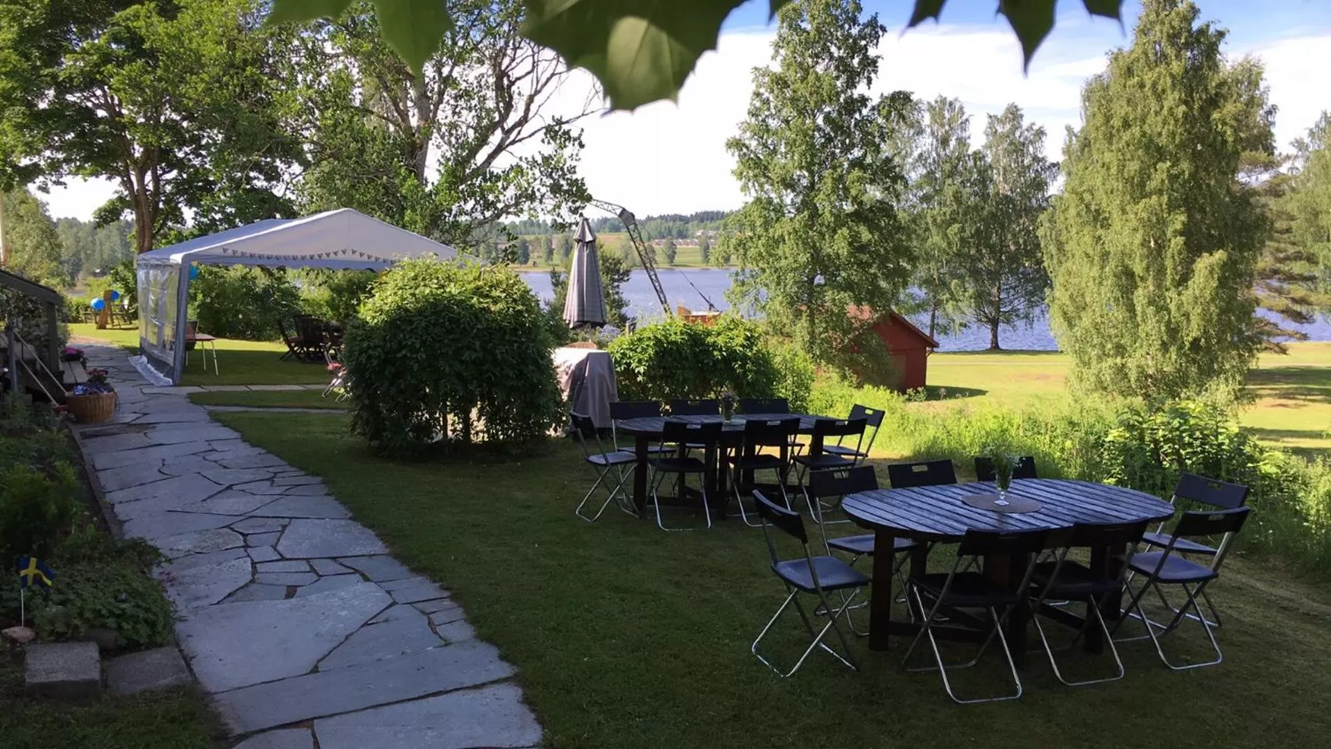 Garden view in Sköna Rum Fryksta