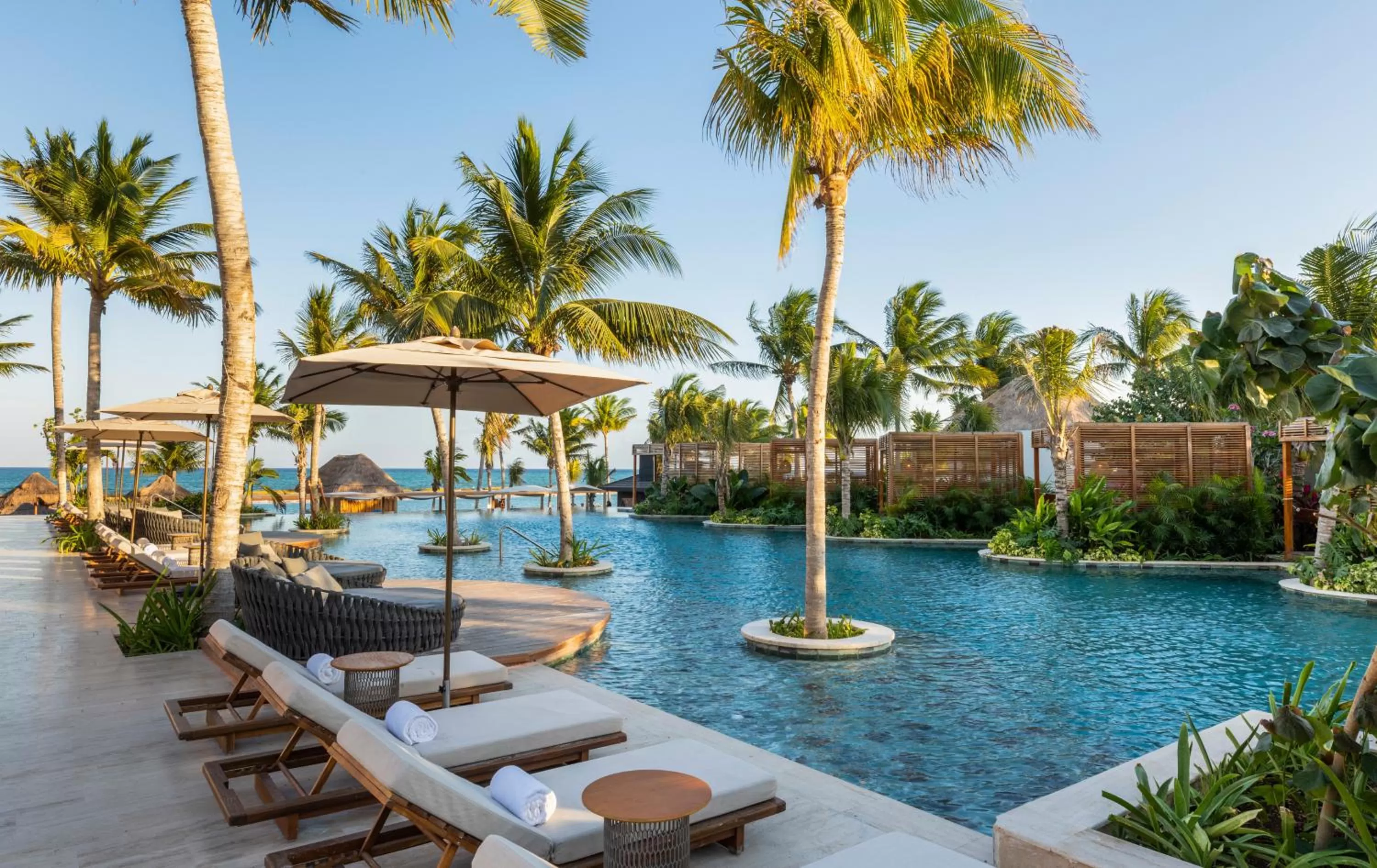 Swimming pool in Fairmont Mayakoba Riviera Maya - All Inclusive