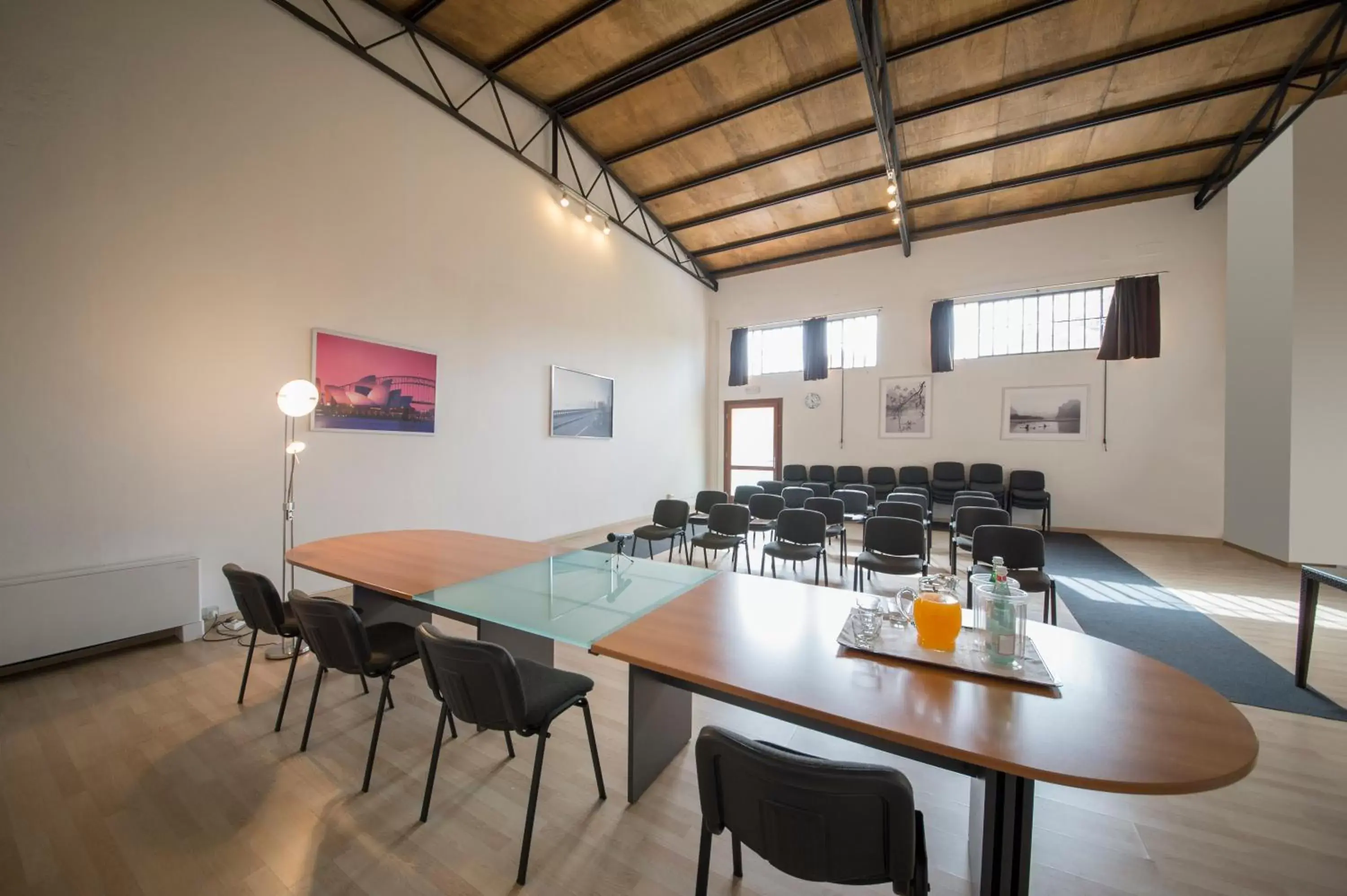 Meeting/conference room in Hotel Venice Resort Airport