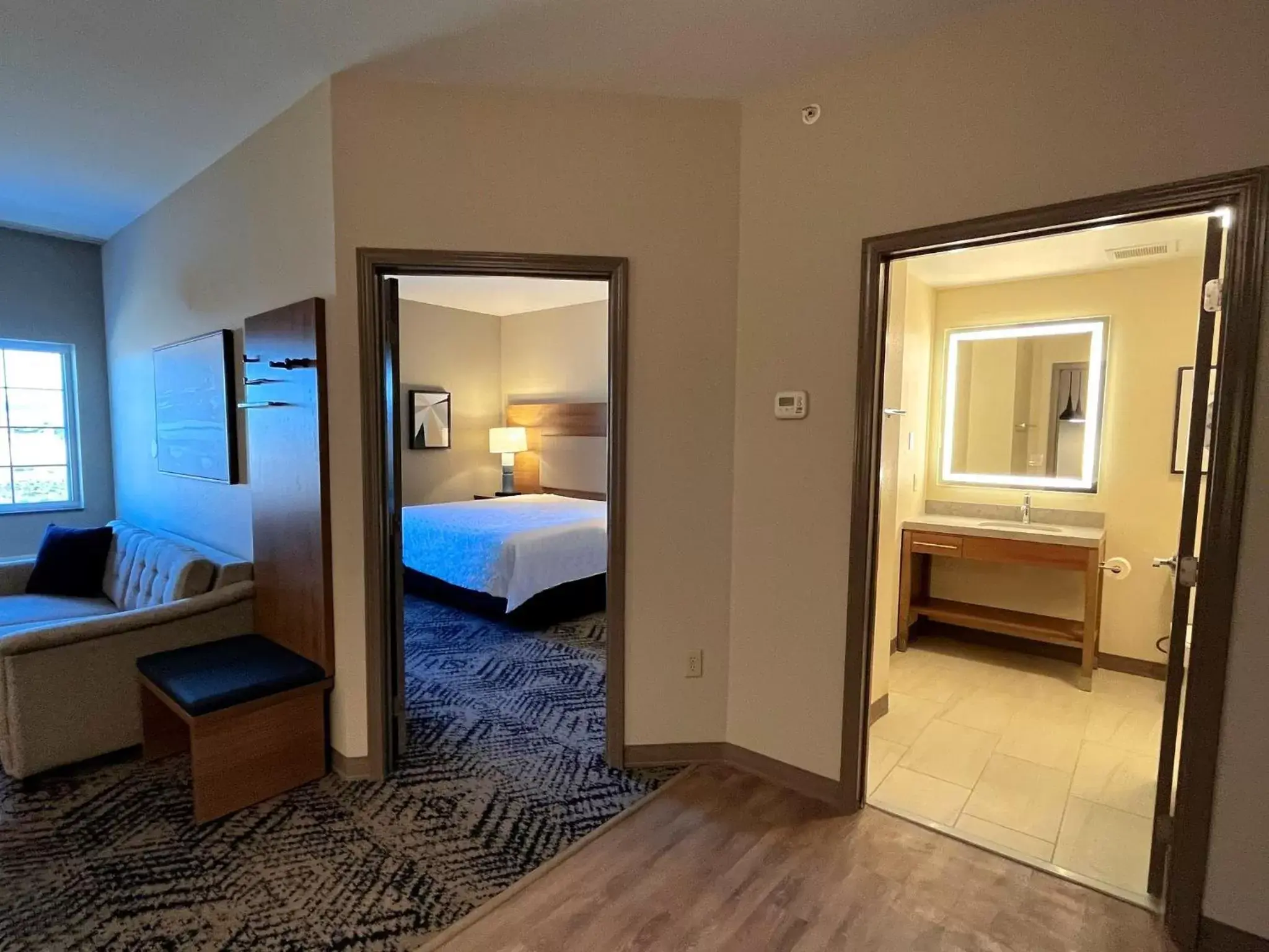 Photo of the whole room, Bed in Candlewood Suites Grand Junction, an IHG Hotel