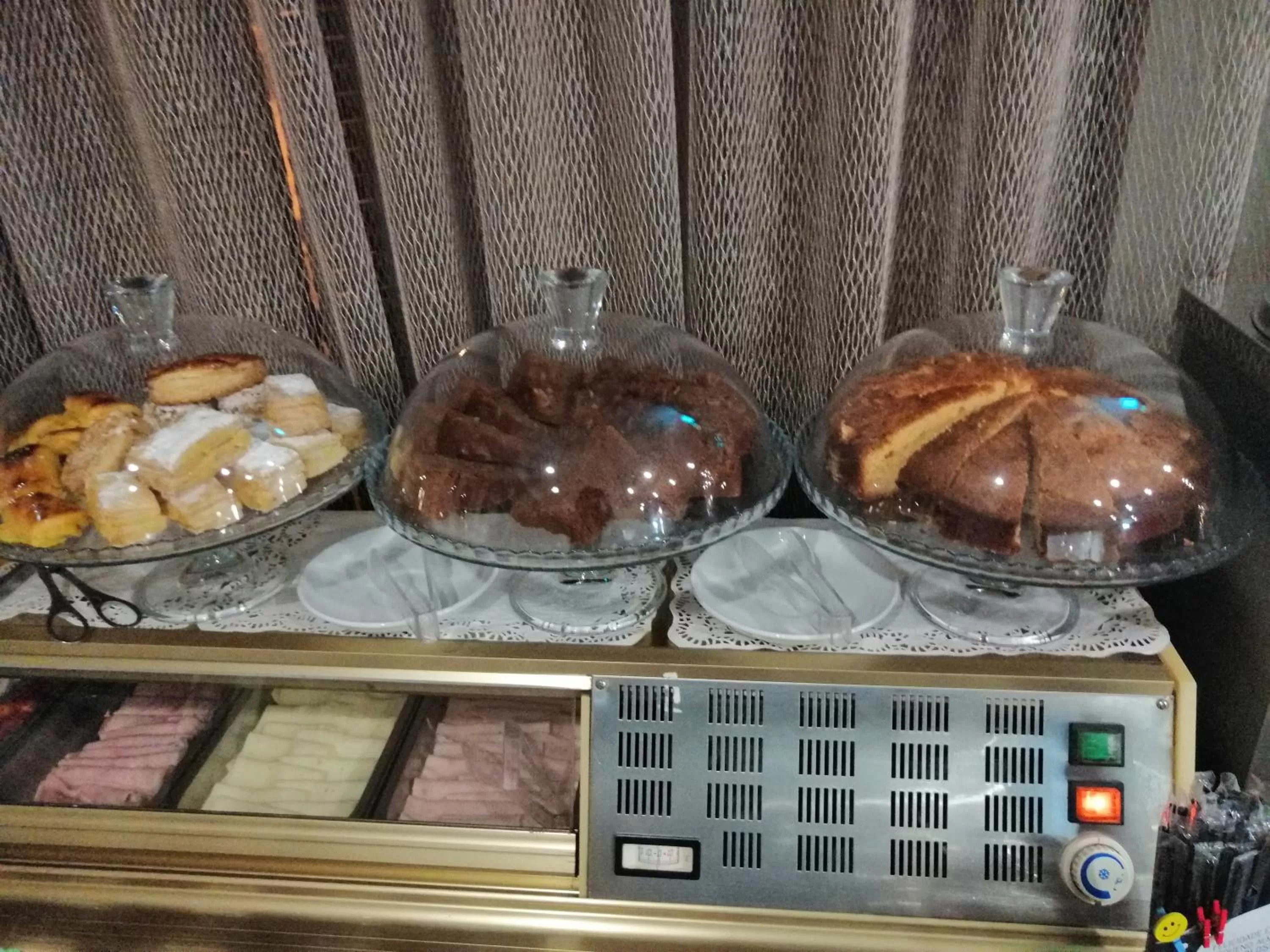 Continental breakfast in Hotel Torres Novas