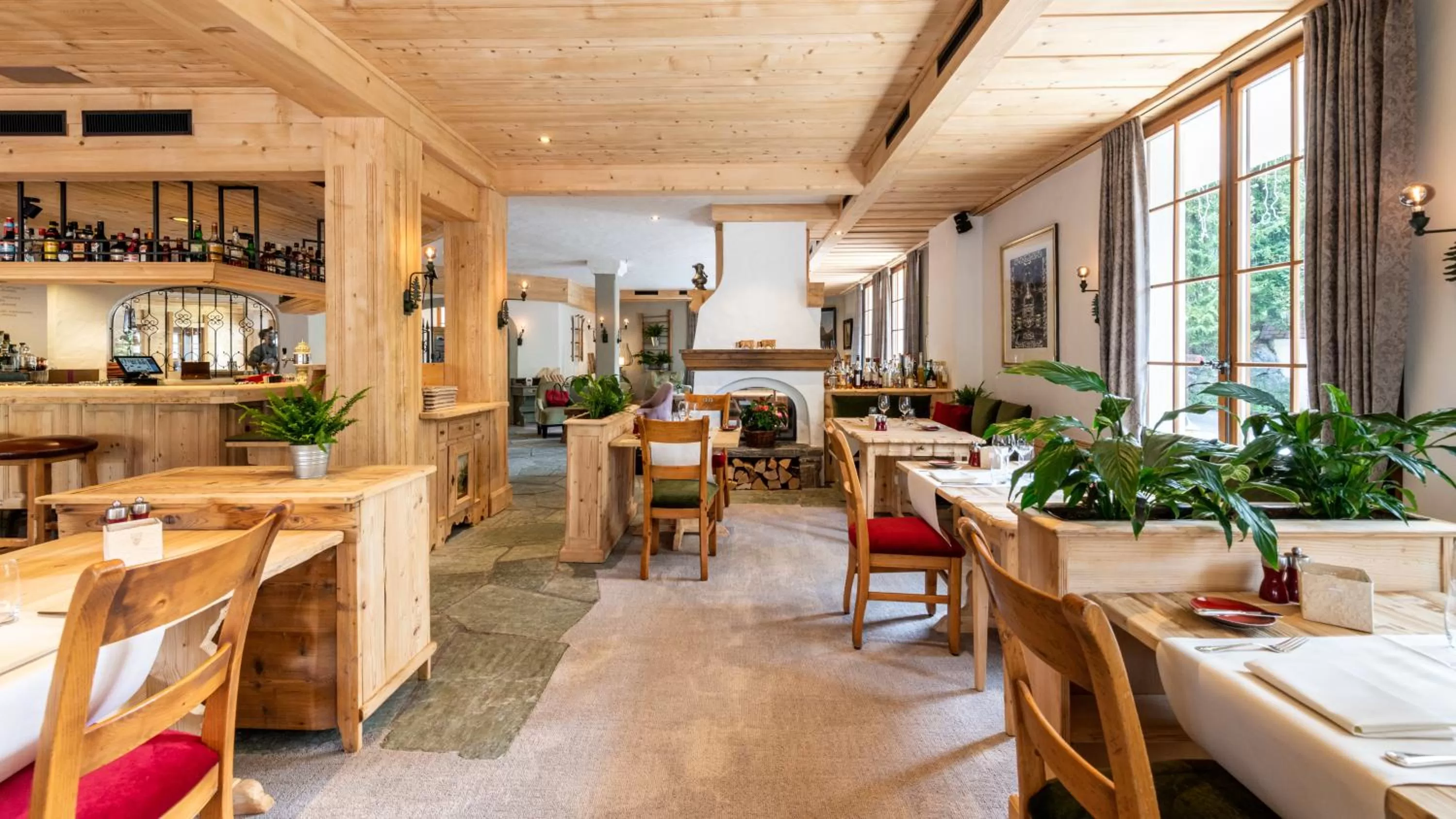 Restaurant/places to eat in Hotel Le Grand Chalet Gstaad