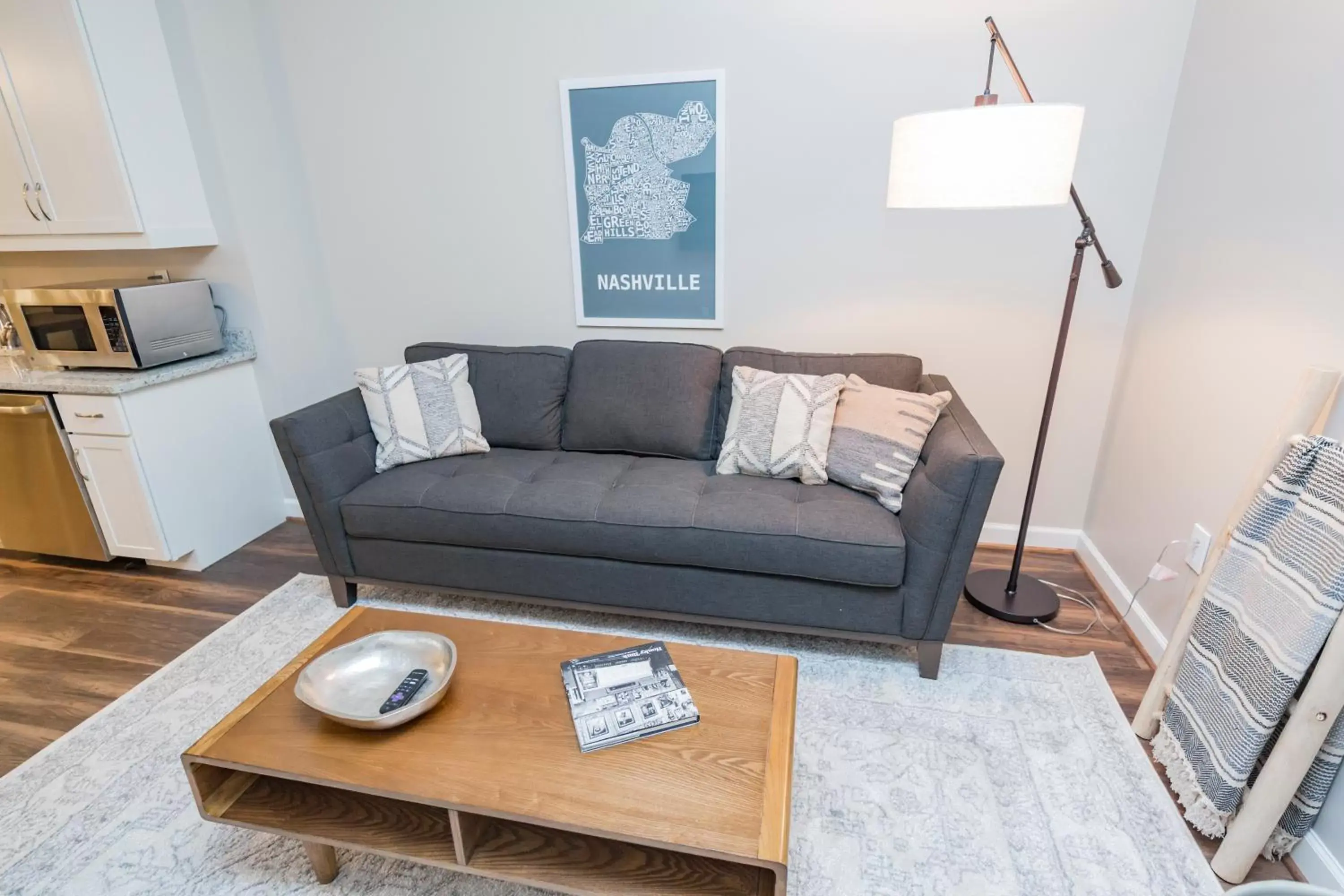 Living room, Seating Area in Mint House Nashville - Hillsboro Village